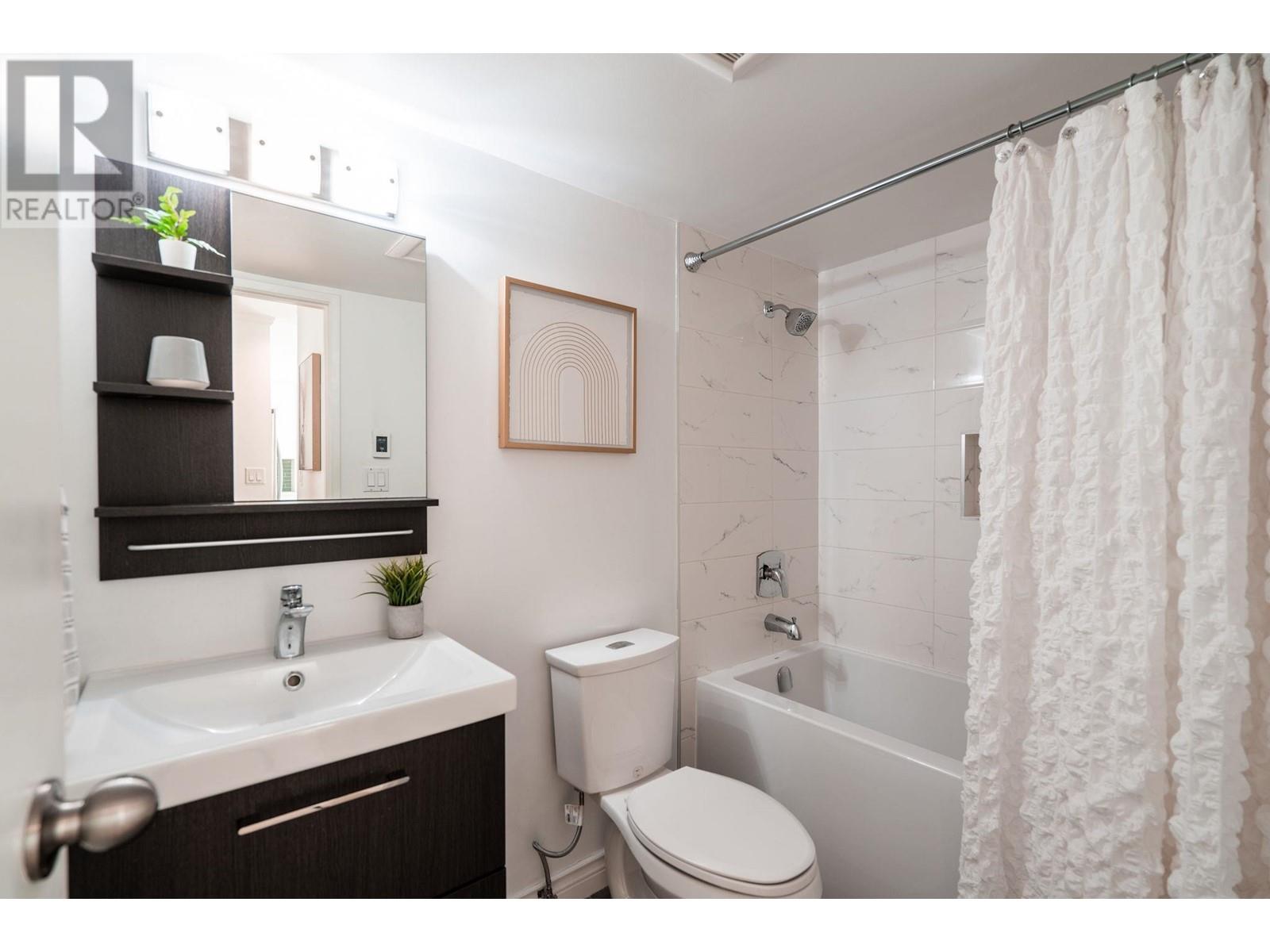 Listing Picture 36 of 40 : 204 1005 W 7TH AVENUE, Vancouver / 溫哥華 - 魯藝地產 Yvonne Lu Group - MLS Medallion Club Member