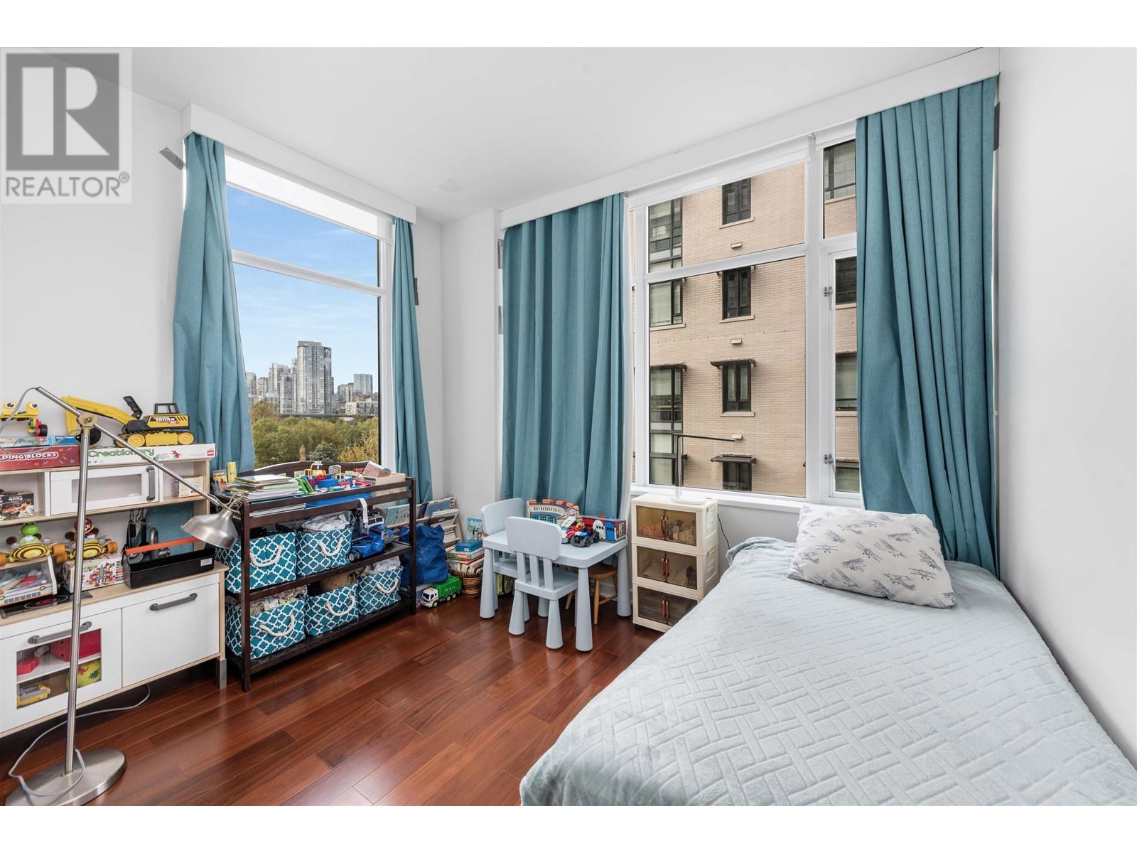 Listing Picture 13 of 27 : 510 181 W 1ST AVENUE, Vancouver / 溫哥華 - 魯藝地產 Yvonne Lu Group - MLS Medallion Club Member