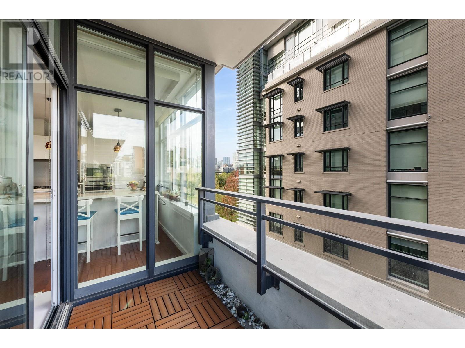 Listing Picture 16 of 27 : 510 181 W 1ST AVENUE, Vancouver / 溫哥華 - 魯藝地產 Yvonne Lu Group - MLS Medallion Club Member