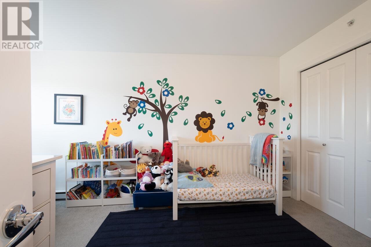 Listing Picture 23 of 37 : 110 4438 ALBERT STREET, Burnaby / 本拿比 - 魯藝地產 Yvonne Lu Group - MLS Medallion Club Member