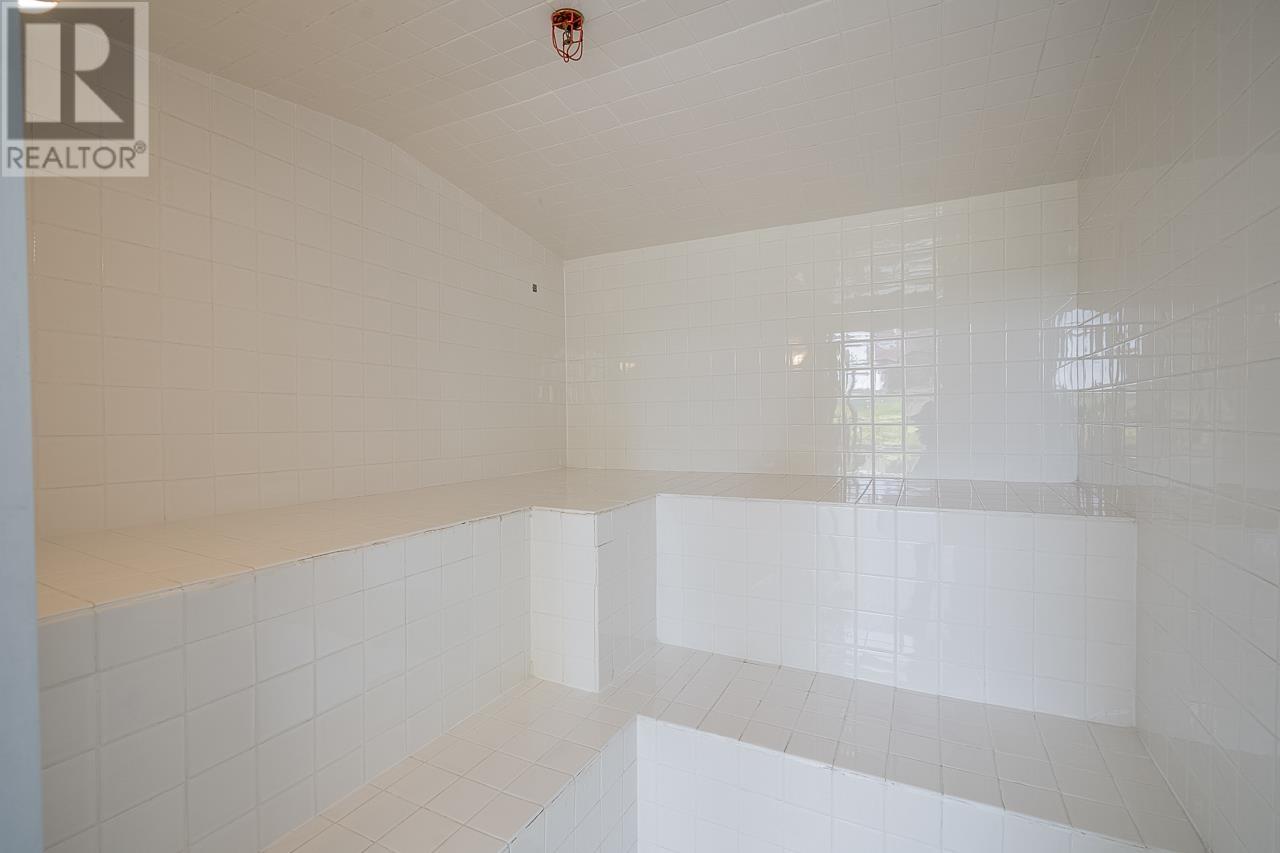 Listing Picture 29 of 32 : 1904 4118 DAWSON STREET, Burnaby / 本拿比 - 魯藝地產 Yvonne Lu Group - MLS Medallion Club Member