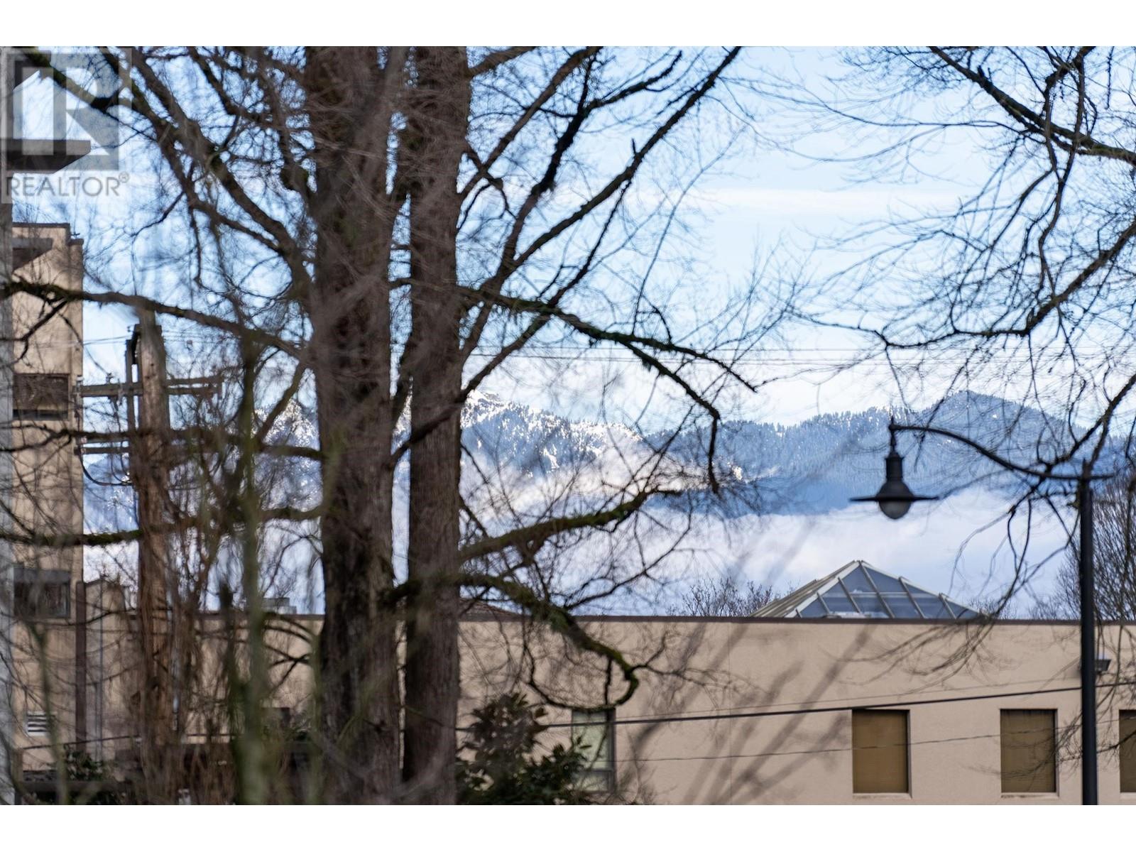 Listing Picture 14 of 38 : 210 2655 CRANBERRY DRIVE, Vancouver / 溫哥華 - 魯藝地產 Yvonne Lu Group - MLS Medallion Club Member