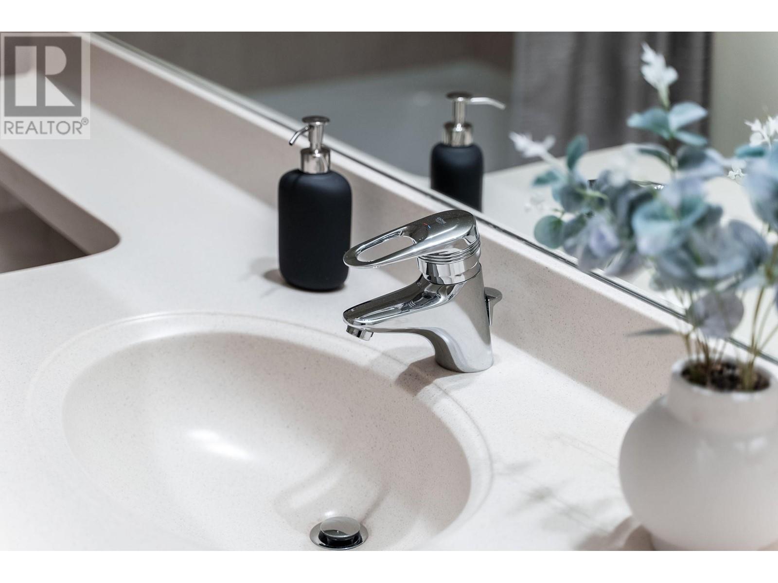 Listing Picture 33 of 38 : 210 2655 CRANBERRY DRIVE, Vancouver / 溫哥華 - 魯藝地產 Yvonne Lu Group - MLS Medallion Club Member