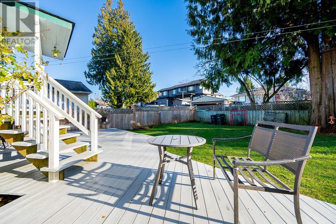 Listing Picture 27 of 40 : 8464 15TH AVENUE, Burnaby / 本拿比 - 魯藝地產 Yvonne Lu Group - MLS Medallion Club Member