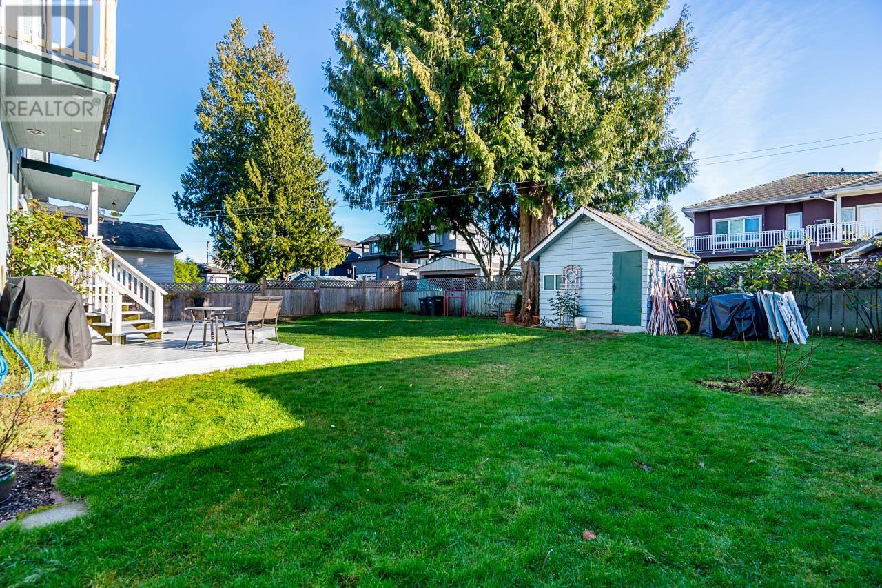 Listing Picture 29 of 40 : 8464 15TH AVENUE, Burnaby / 本拿比 - 魯藝地產 Yvonne Lu Group - MLS Medallion Club Member