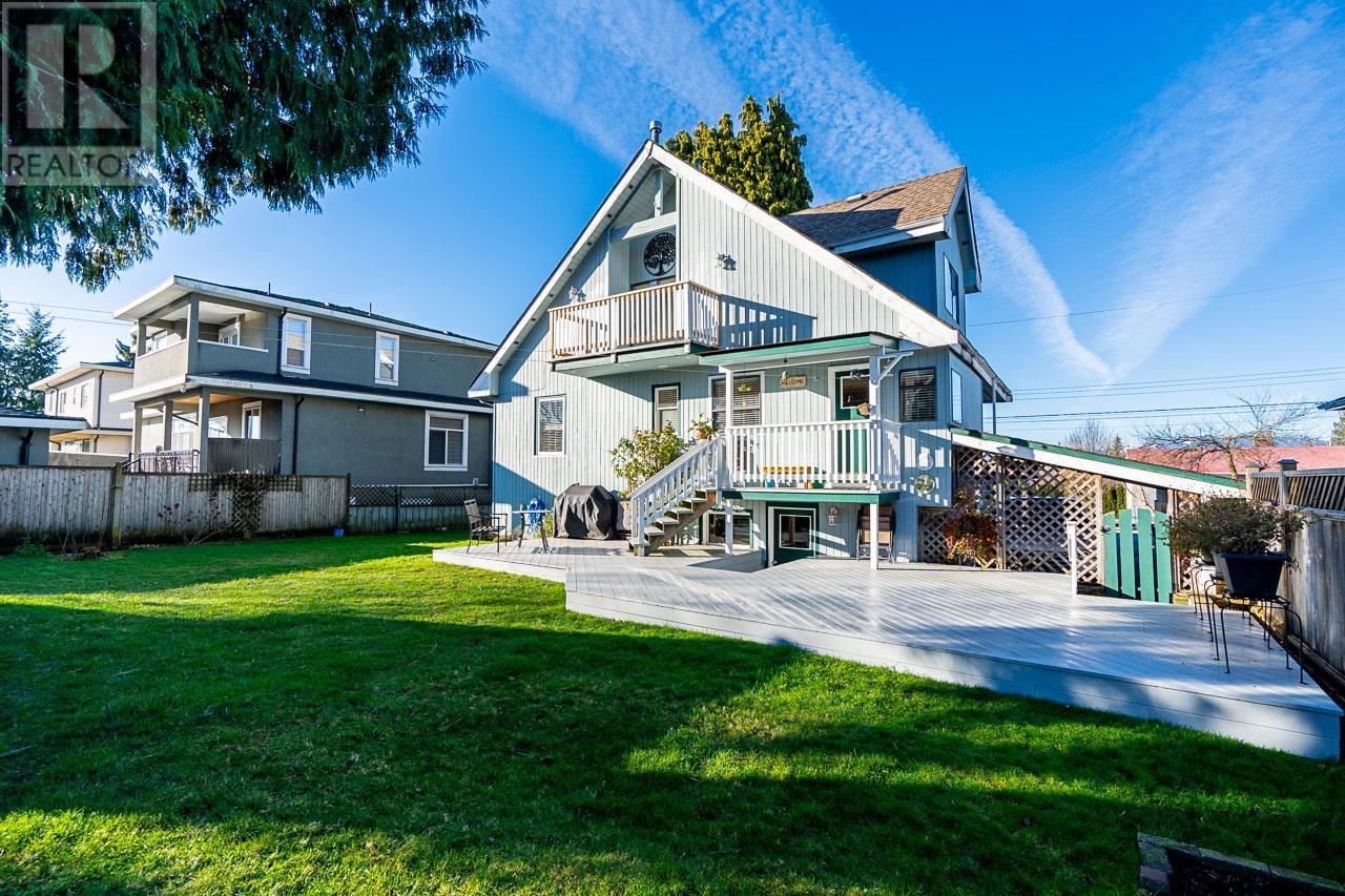 Listing Picture 31 of 40 : 8464 15TH AVENUE, Burnaby / 本拿比 - 魯藝地產 Yvonne Lu Group - MLS Medallion Club Member