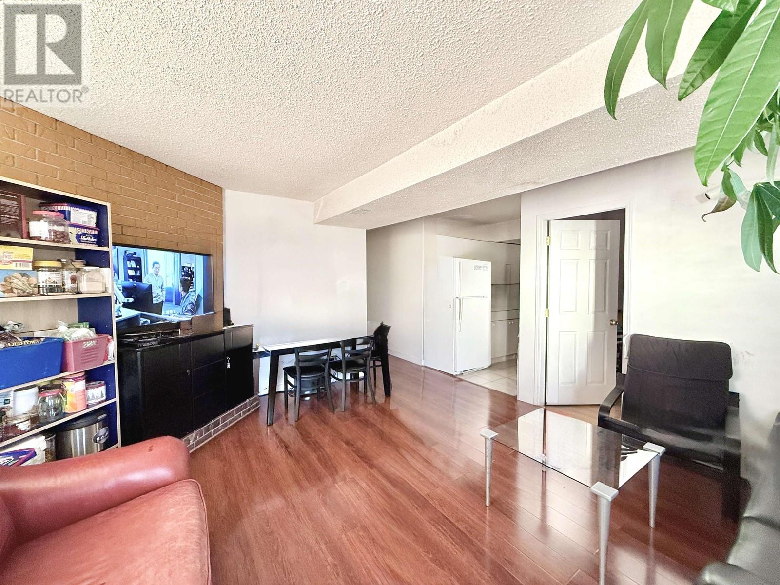 Listing Picture 15 of 22 : 3569 E GEORGIA STREET, Vancouver / 溫哥華 - 魯藝地產 Yvonne Lu Group - MLS Medallion Club Member