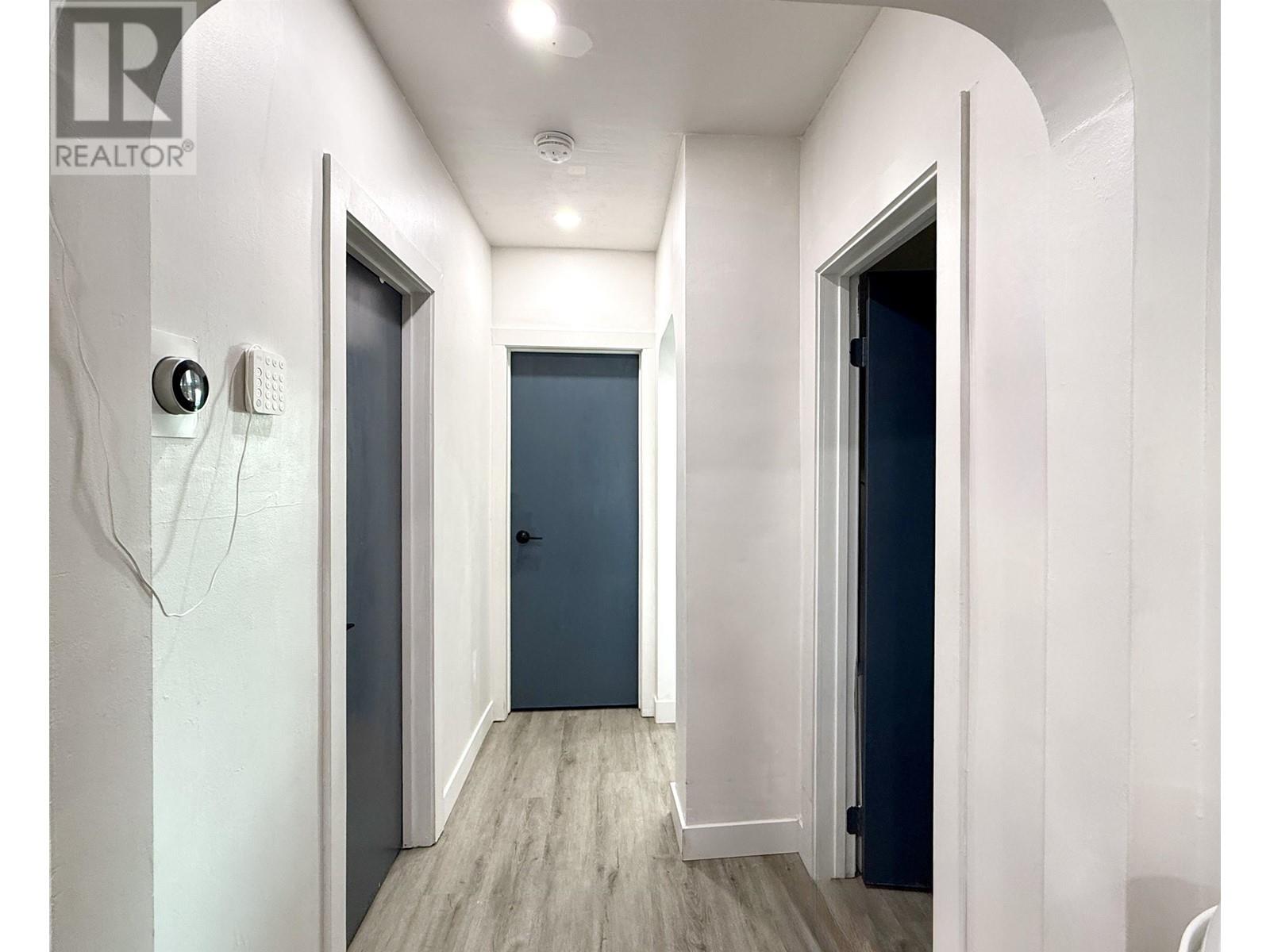 Listing Picture 8 of 22 : 3569 E GEORGIA STREET, Vancouver / 溫哥華 - 魯藝地產 Yvonne Lu Group - MLS Medallion Club Member