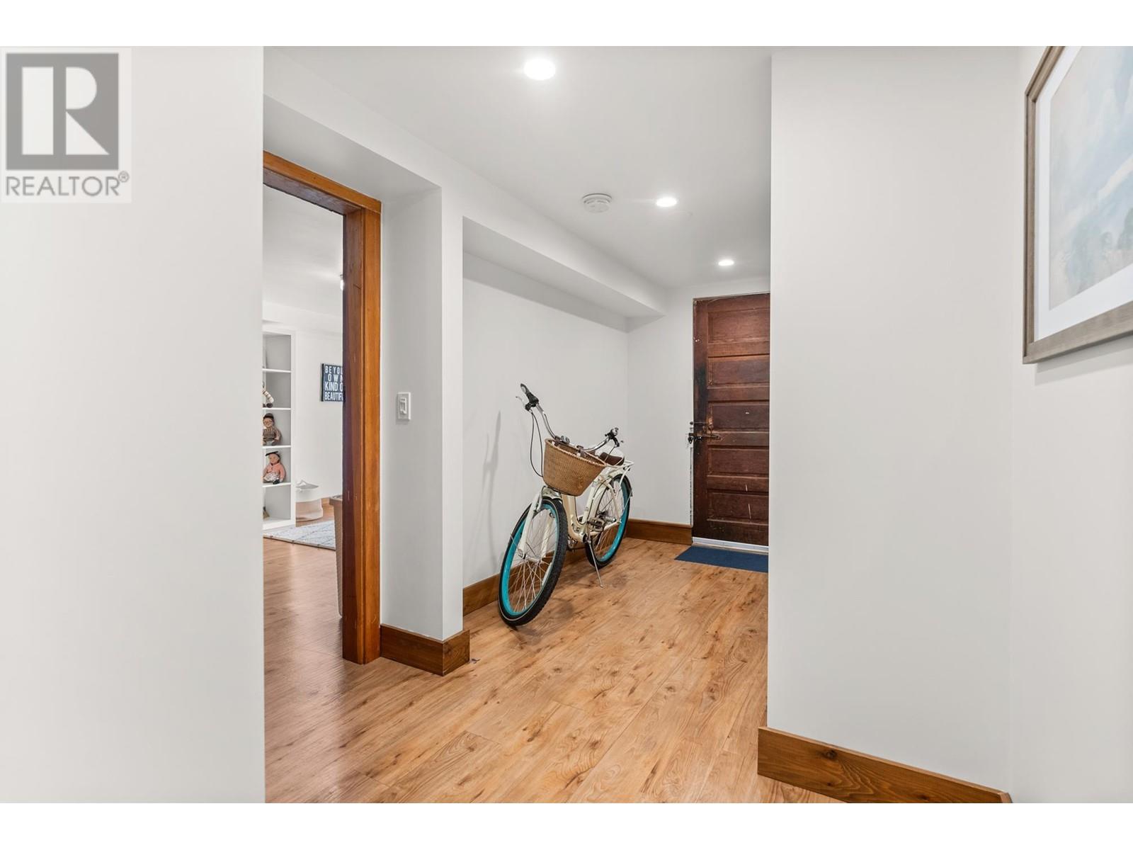 316 Eleventh Street, New Westminster, British Columbia  V3M 4E2 - Photo 31 - R2958169