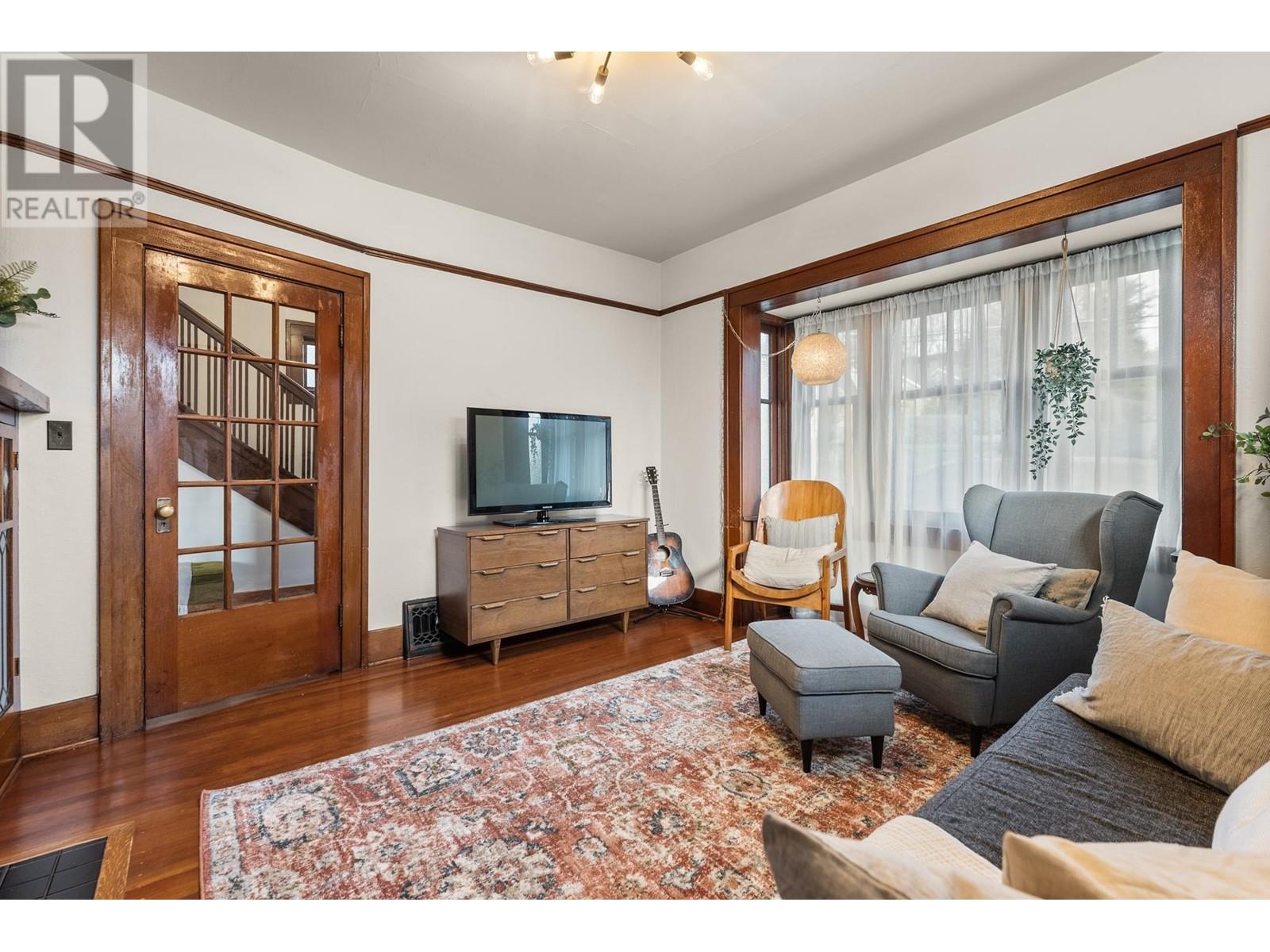 316 Eleventh Street, New Westminster, British Columbia  V3M 4E2 - Photo 7 - R2958169