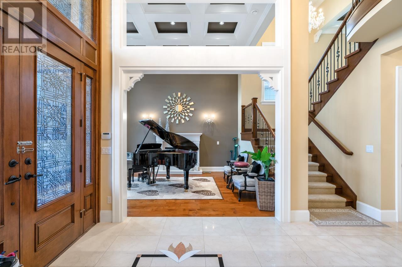 Property at 4180 GRANVILLE AVENUE image 3