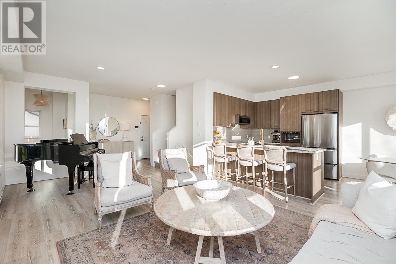 37 1295 Soball Street, Coquitlam, British Columbia V3E 0G9 - Photo 11 - R2957964