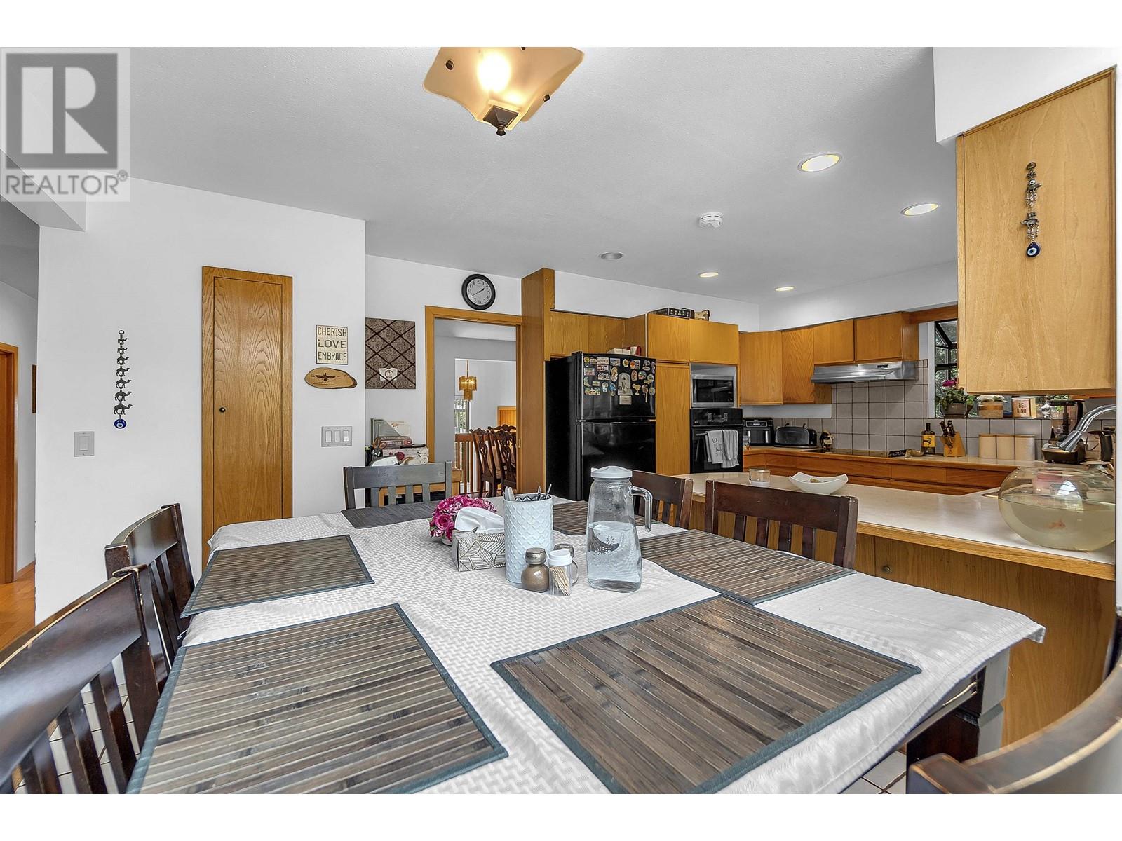 5628 Sumac Place, North Vancouver, British Columbia V7R 4T6 - Photo 19 - R2958185