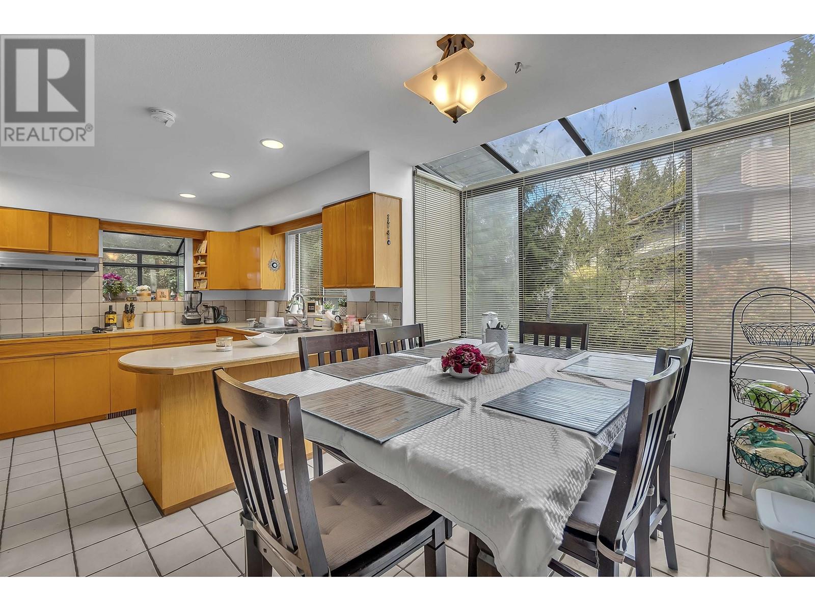 5628 Sumac Place, North Vancouver, British Columbia V7R 4T6 - Photo 18 - R2958185