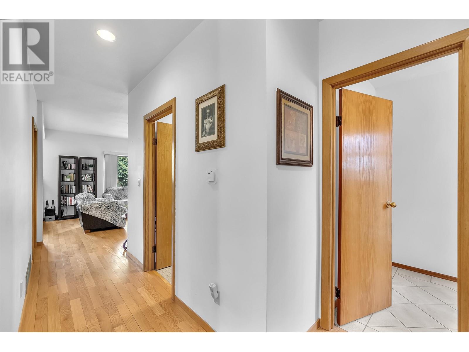 5628 Sumac Place, North Vancouver, British Columbia V7R 4T6 - Photo 24 - R2958185