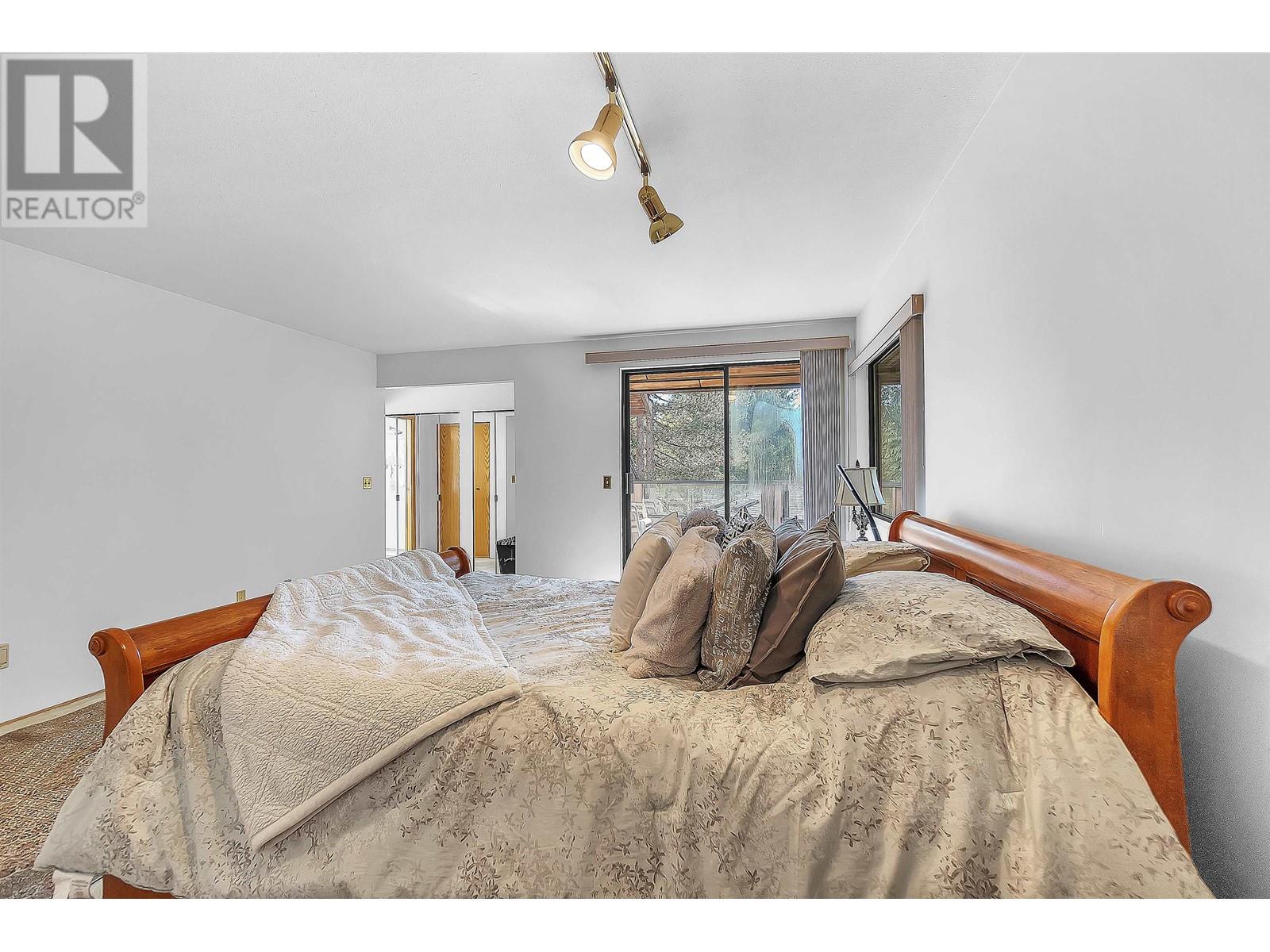 5628 Sumac Place, North Vancouver, British Columbia V7R 4T6 - Photo 28 - R2958185