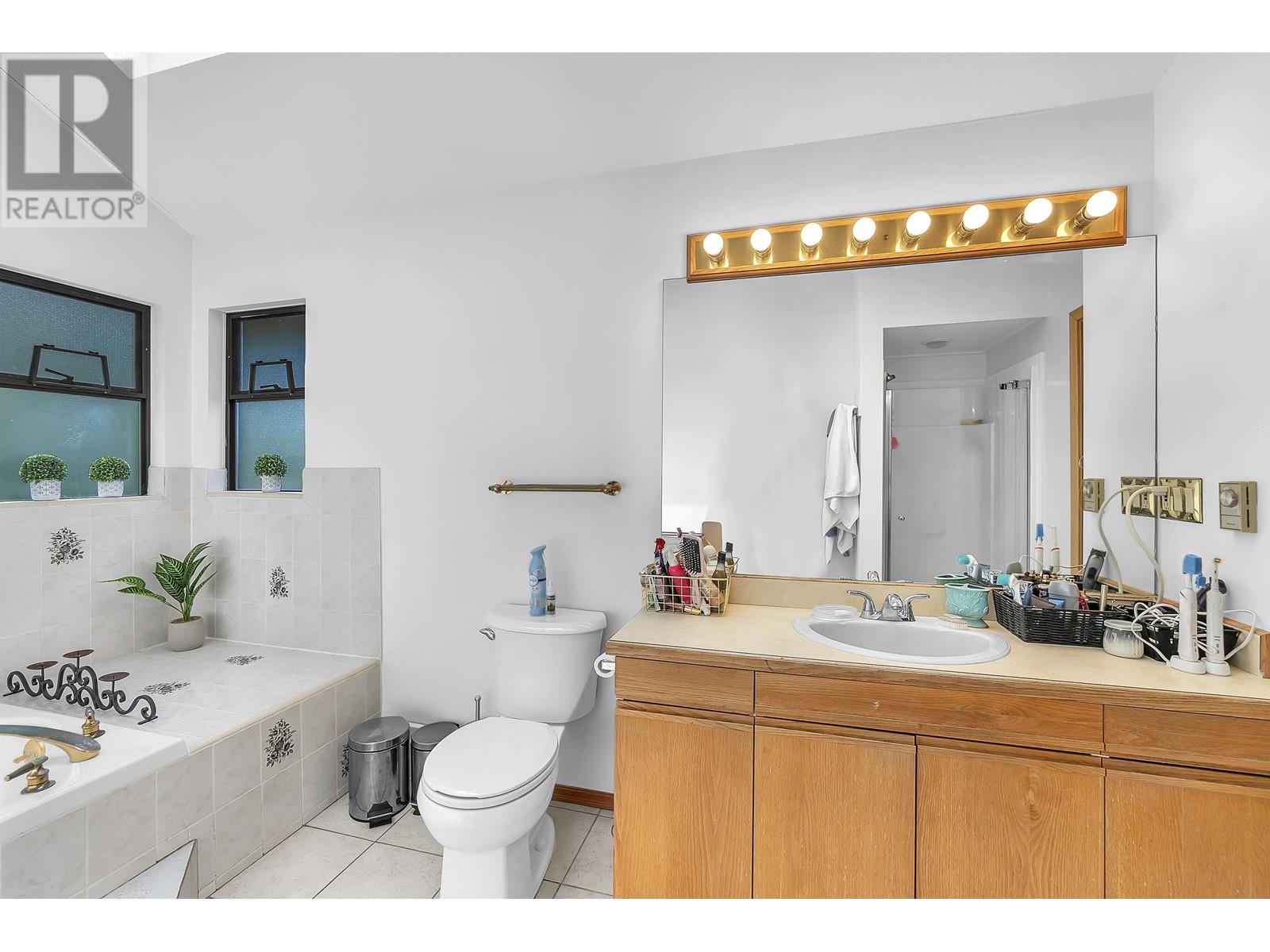 5628 Sumac Place, North Vancouver, British Columbia V7R 4T6 - Photo 31 - R2958185