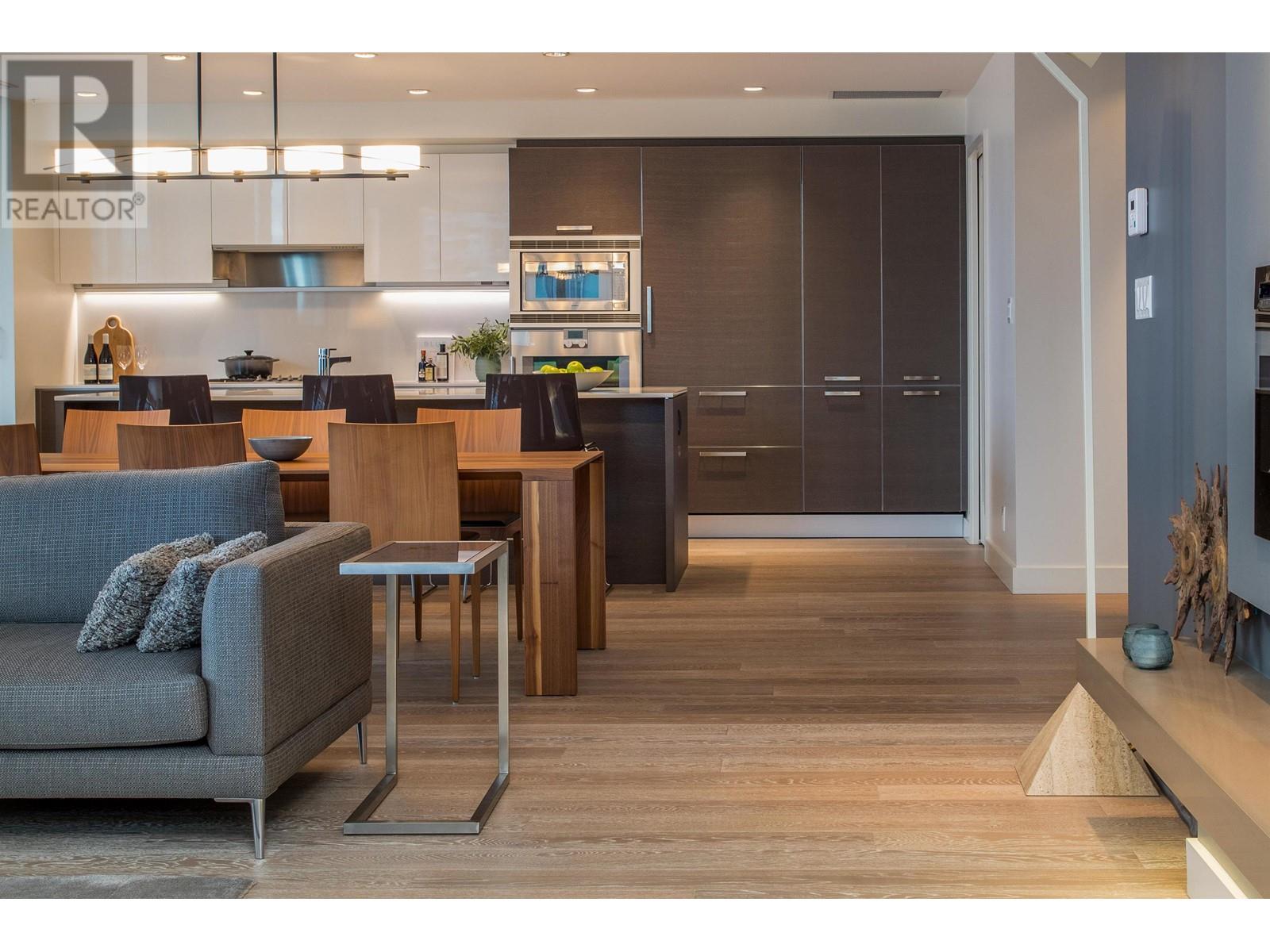 801 1409 W PENDER STREET