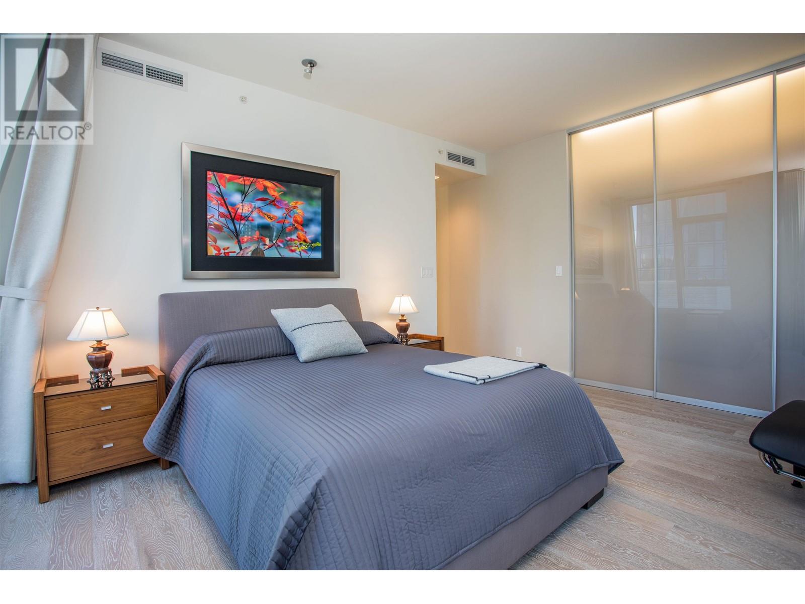 801 1409 W PENDER STREET