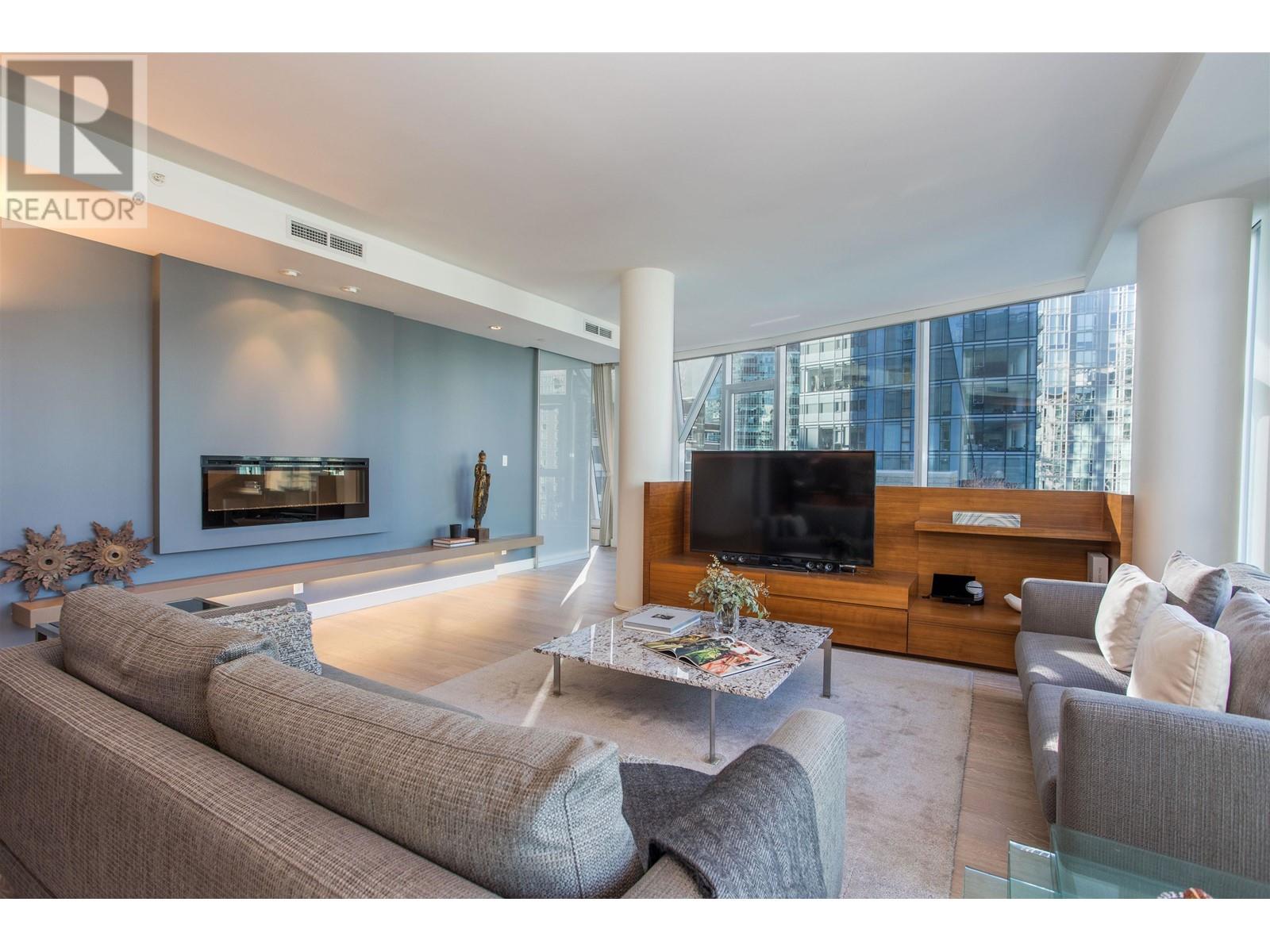 801 1409 W PENDER STREET