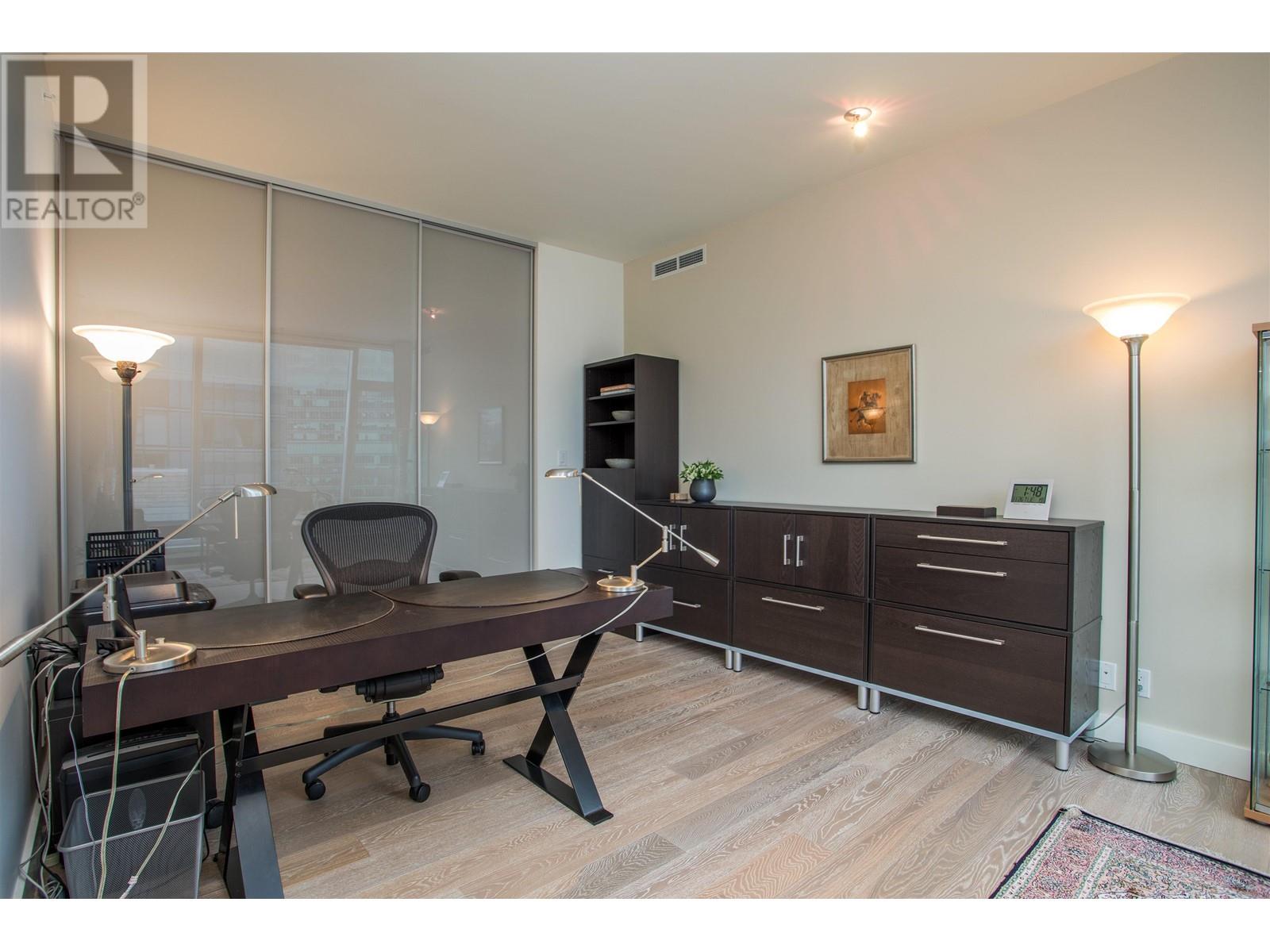 801 1409 W PENDER STREET