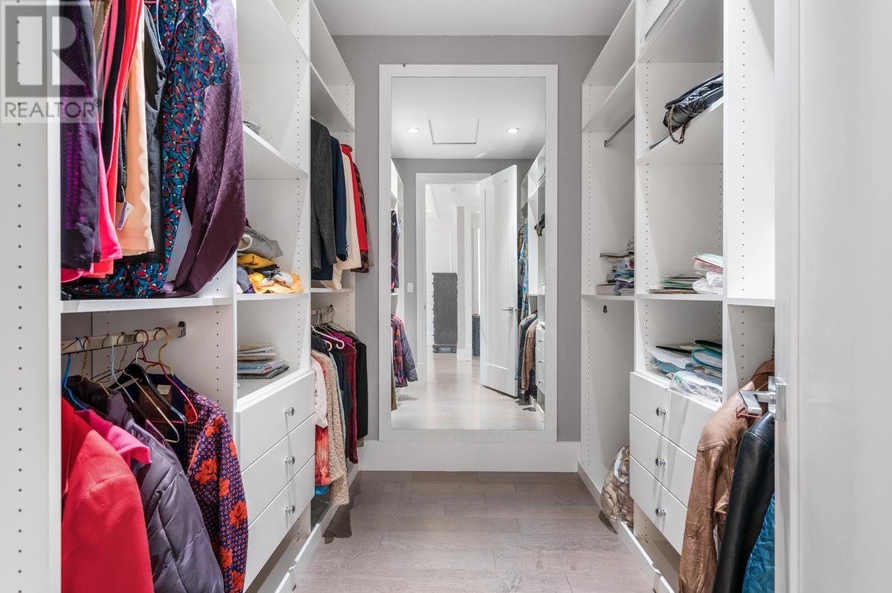 Listing Picture 20 of 30 : 3906 LOCKHART ROAD, Richmond / 烈治文 - 魯藝地產 Yvonne Lu Group - MLS Medallion Club Member