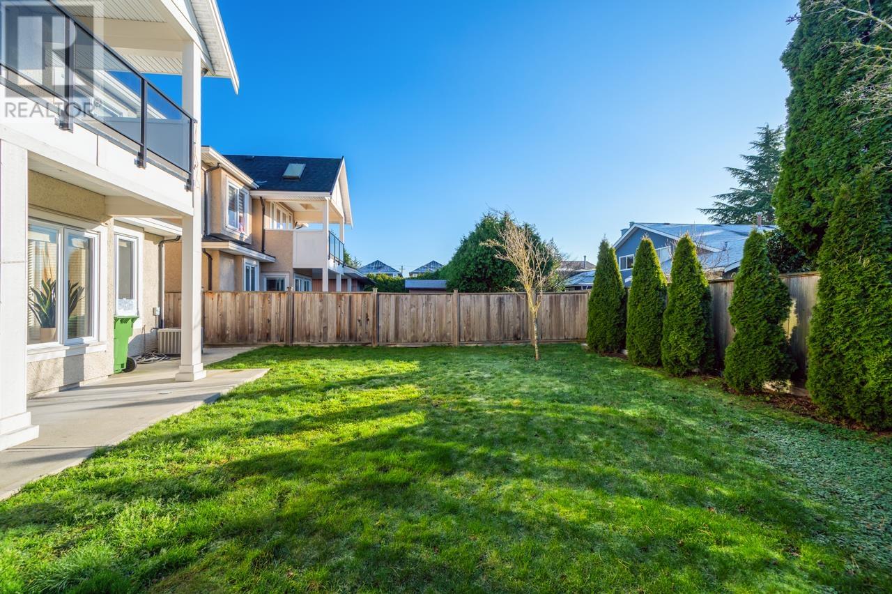 Listing Picture 29 of 30 : 3906 LOCKHART ROAD, Richmond / 烈治文 - 魯藝地產 Yvonne Lu Group - MLS Medallion Club Member