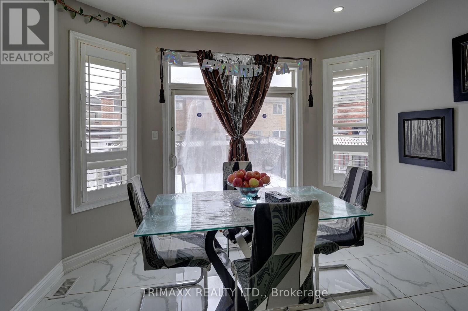 21 Sunnyvale Gate, Brampton, Ontario  L6S 6J3 - Photo 10 - W11932847