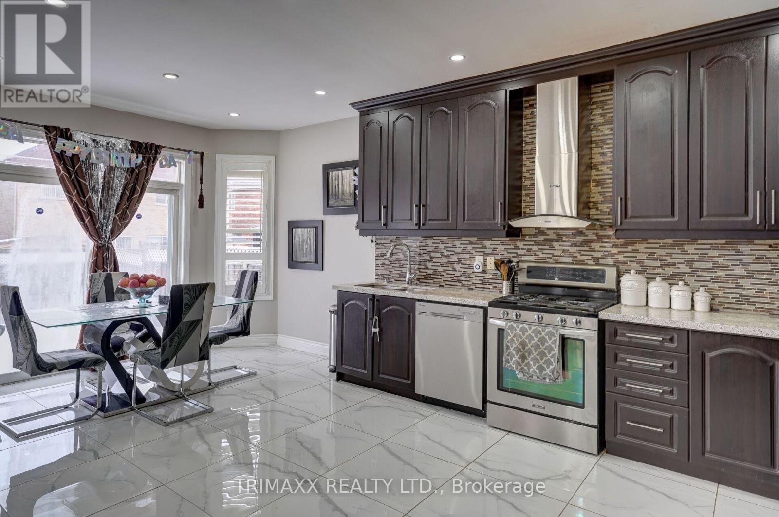 21 Sunnyvale Gate, Brampton, Ontario  L6S 6J3 - Photo 11 - W11932847