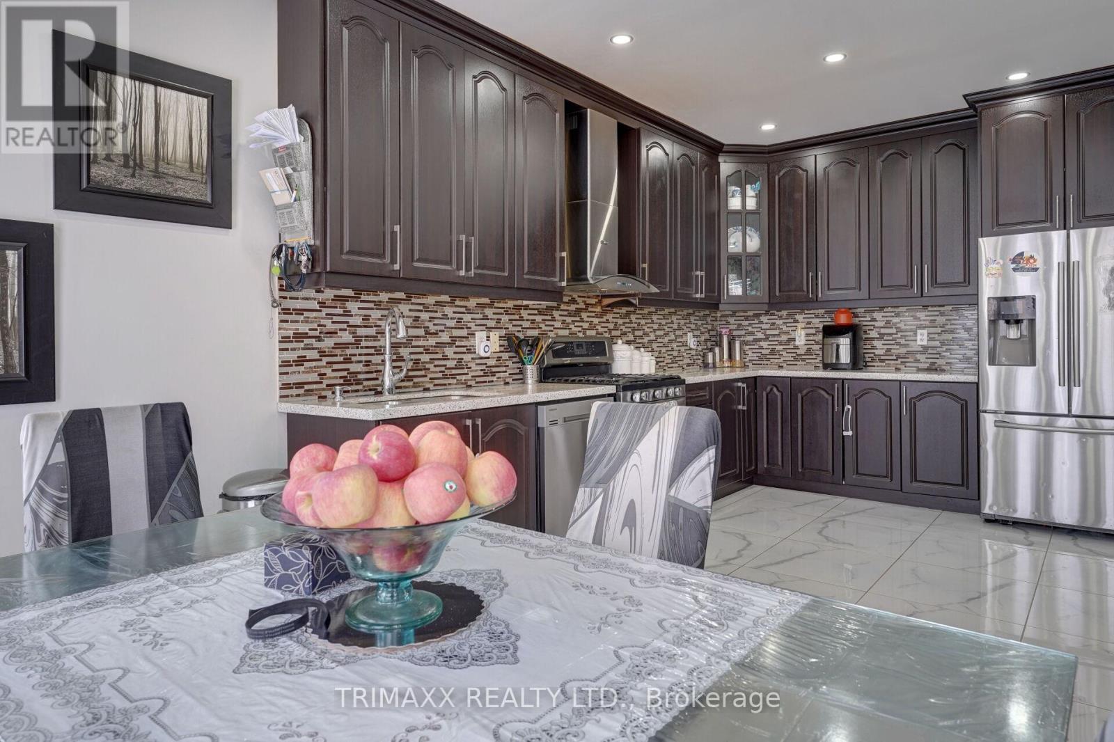 21 Sunnyvale Gate, Brampton, Ontario  L6S 6J3 - Photo 12 - W11932847