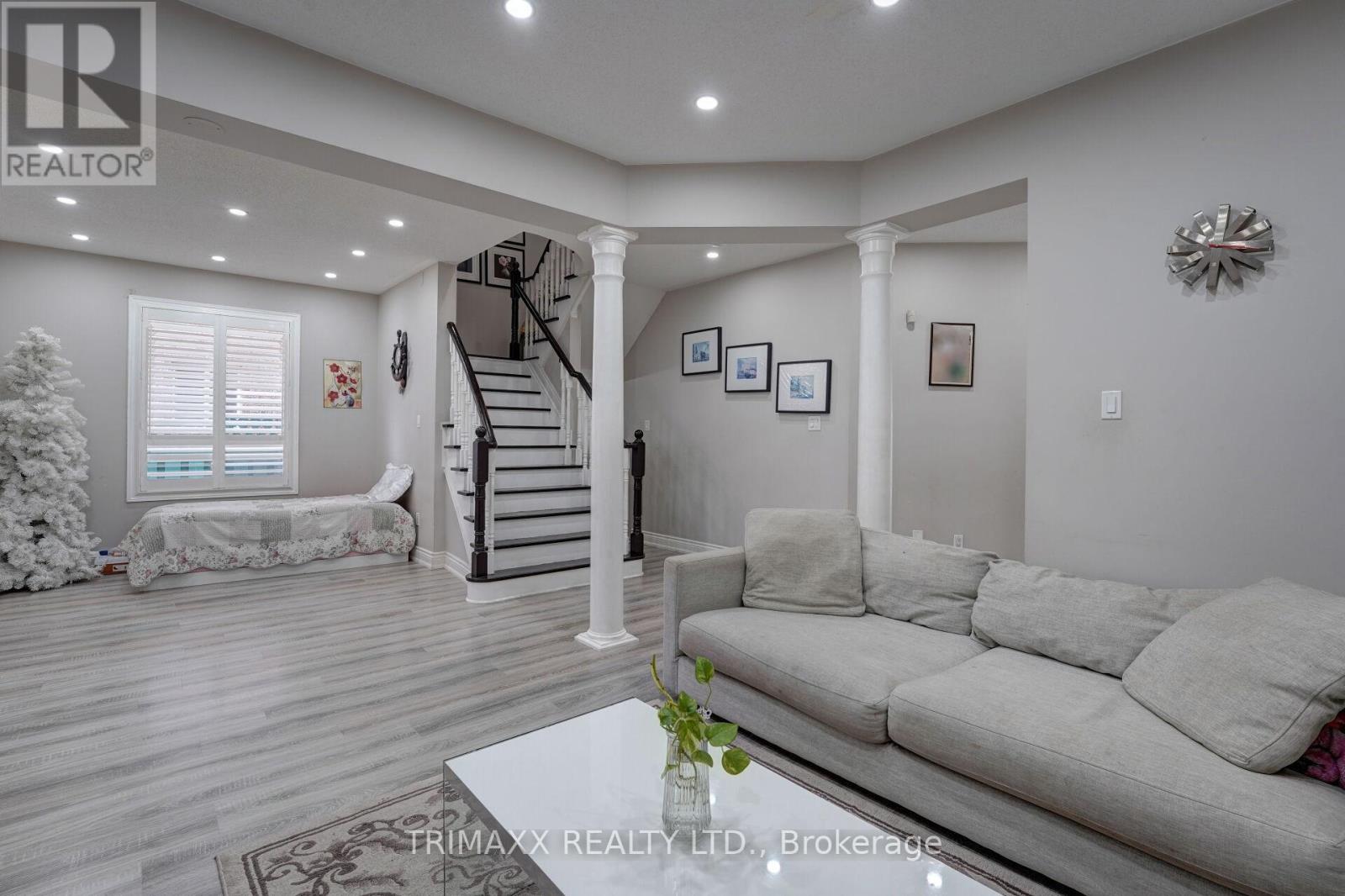 21 Sunnyvale Gate, Brampton, Ontario  L6S 6J3 - Photo 8 - W11932847
