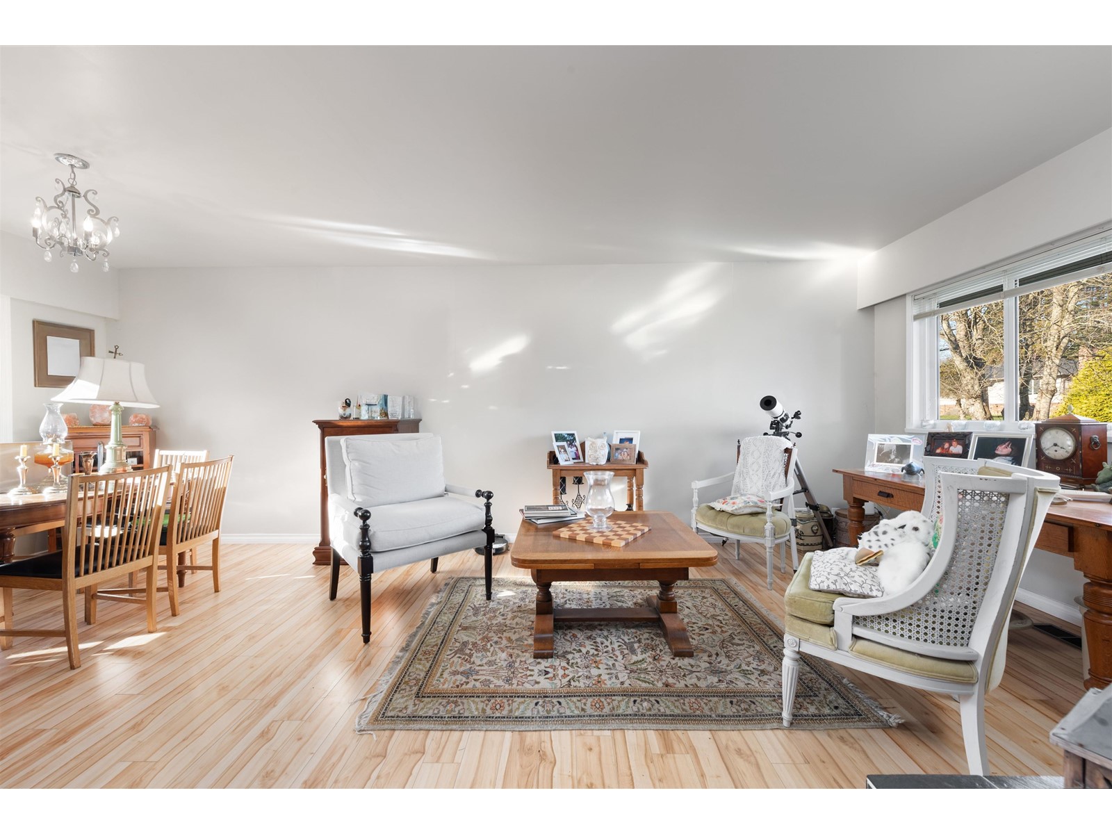 Property at 13890 BLACKBURN AVENUE image 1