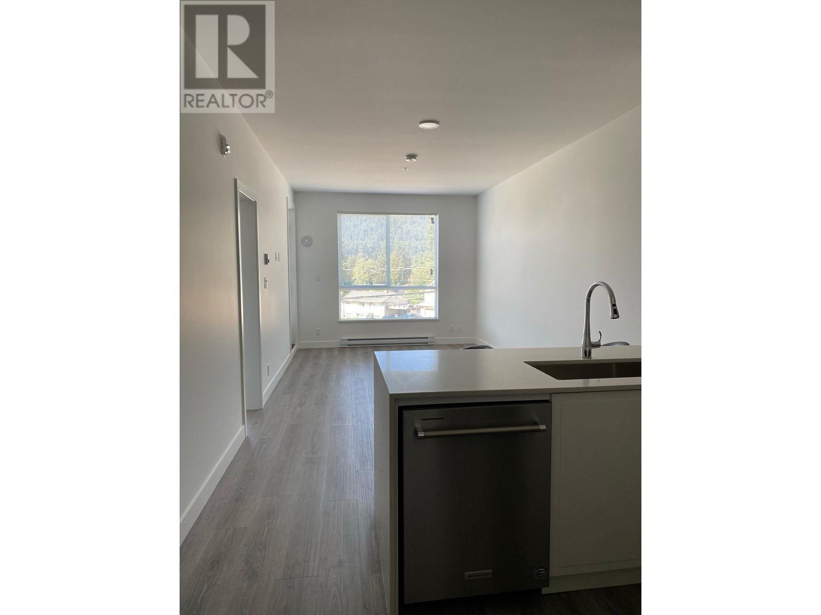 208 700 Clarke Road, Coquitlam, British Columbia  V3J 0K5 - Photo 5 - R2958092