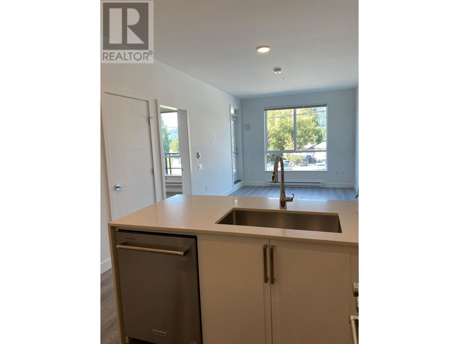208 700 Clarke Road, Coquitlam, British Columbia  V3J 0K5 - Photo 3 - R2958092