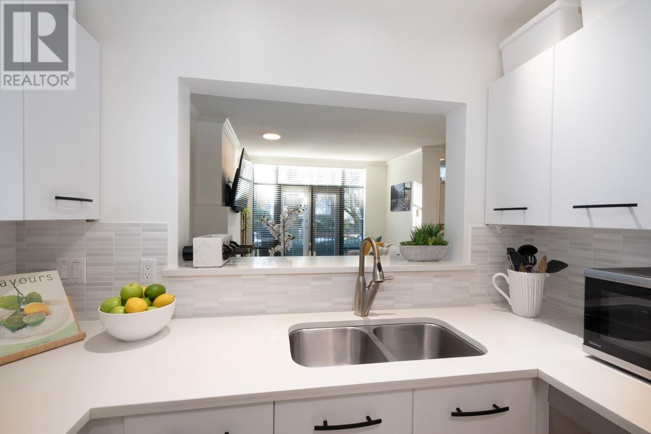 2271 W 12th Avenue, Vancouver, British Columbia  V6K 4T5 - Photo 12 - R2958175