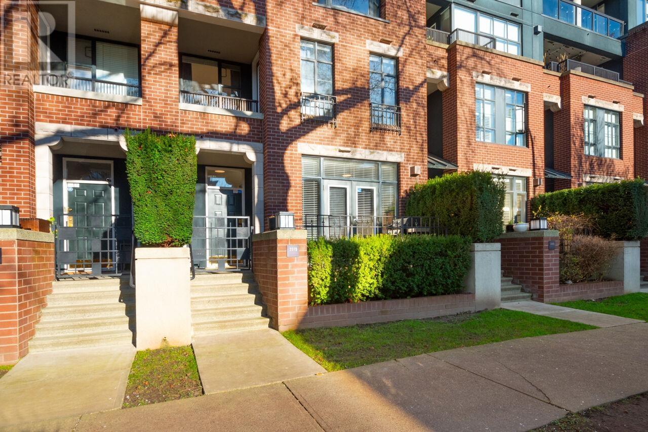 2271 W 12th Avenue, Vancouver, British Columbia  V6K 4T5 - Photo 2 - R2958175