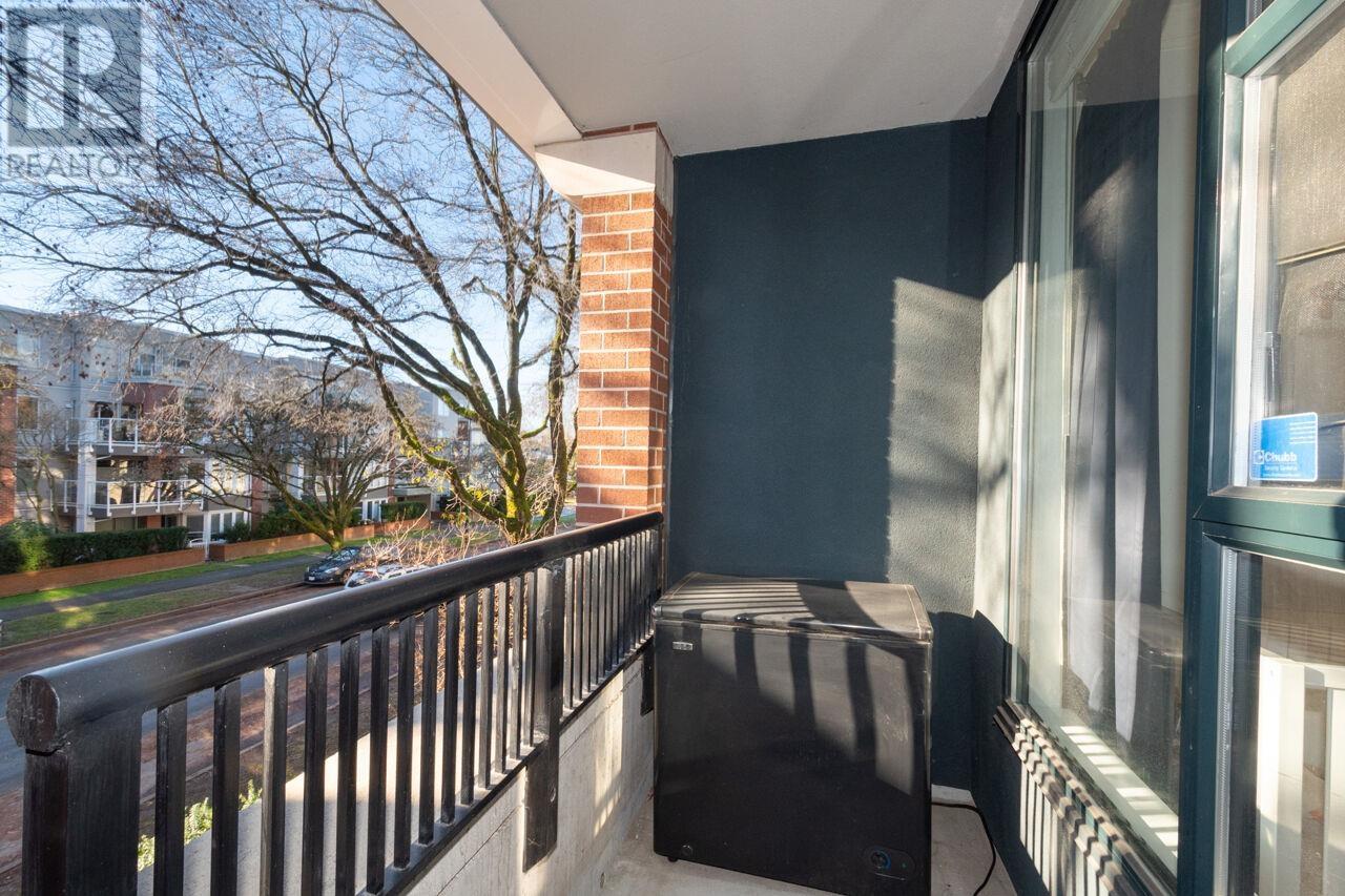2271 W 12th Avenue, Vancouver, British Columbia  V6K 4T5 - Photo 18 - R2958175
