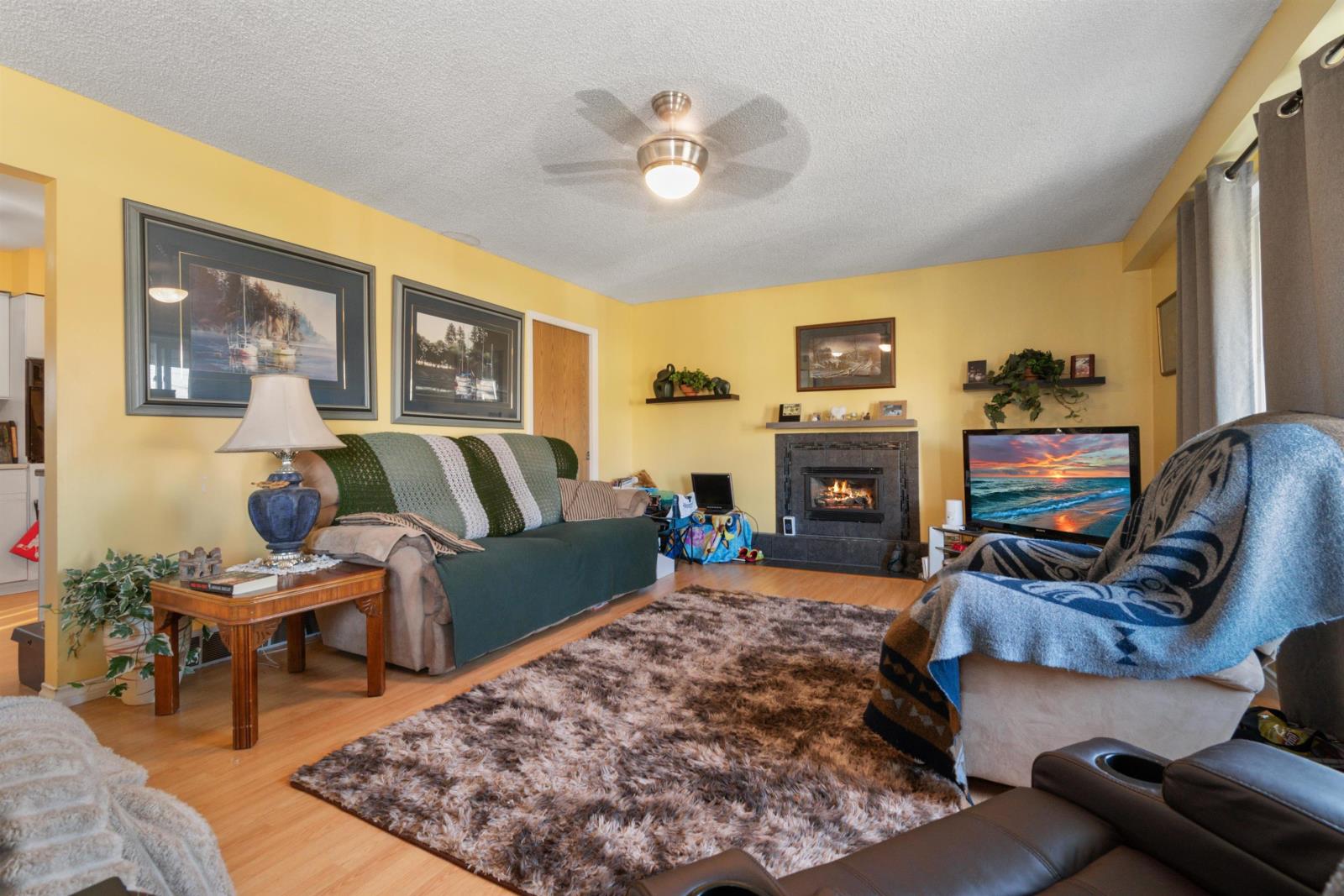 6274 Selkirk Street, Sardis South, Chilliwack, British Columbia  V2R 2L7 - Photo 3 - R2954908