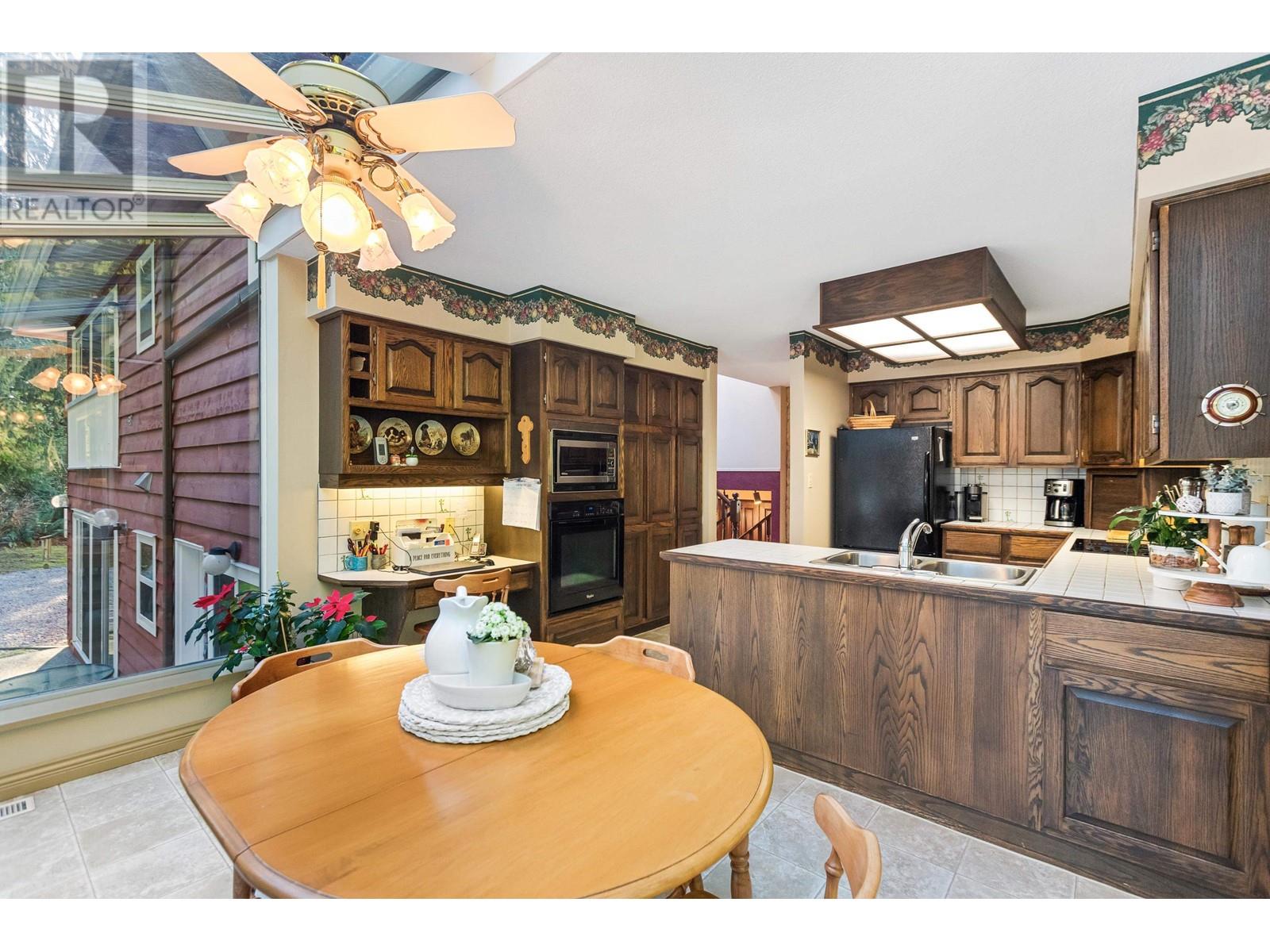 13060 238 Street, Maple Ridge, British Columbia  V4R 2S4 - Photo 15 - R2958152