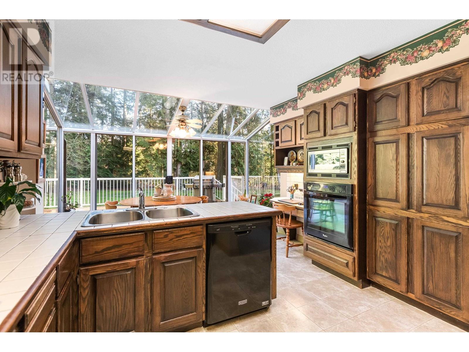 13060 238 Street, Maple Ridge, British Columbia  V4R 2S4 - Photo 14 - R2958152