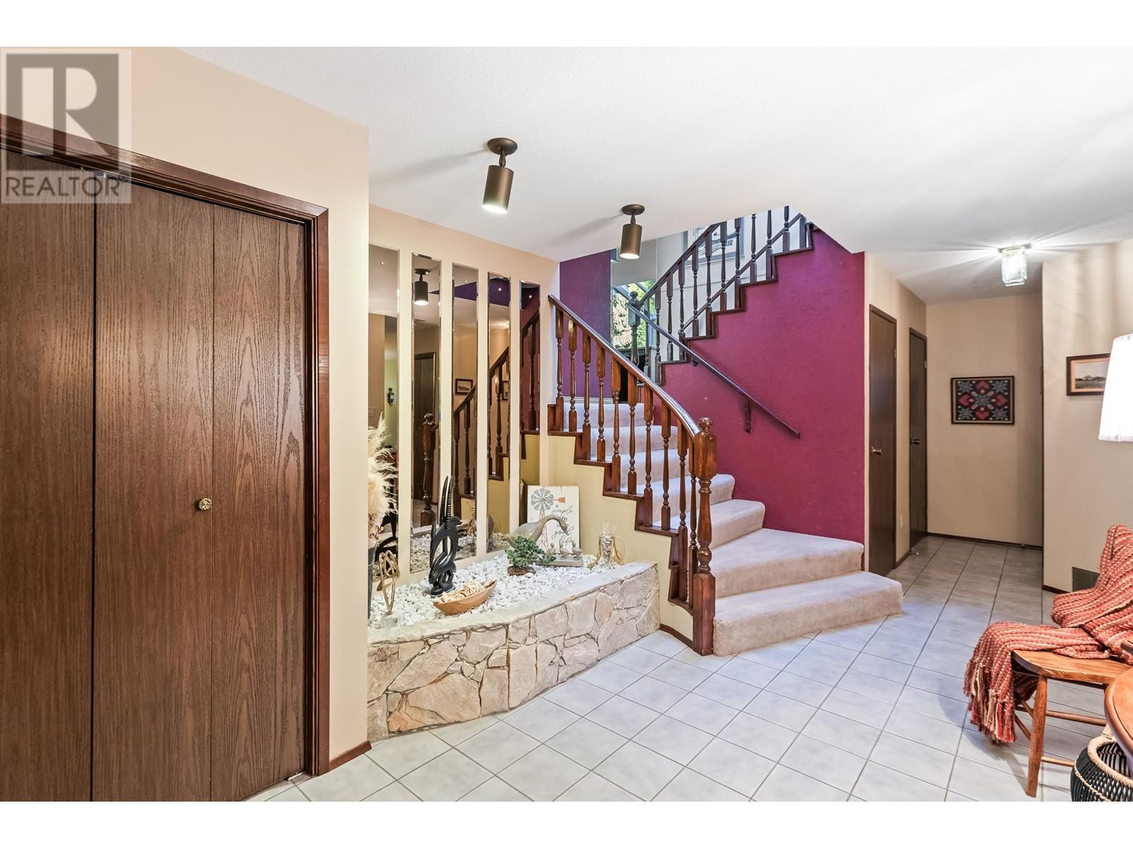 13060 238 Street, Maple Ridge, British Columbia  V4R 2S4 - Photo 7 - R2958152