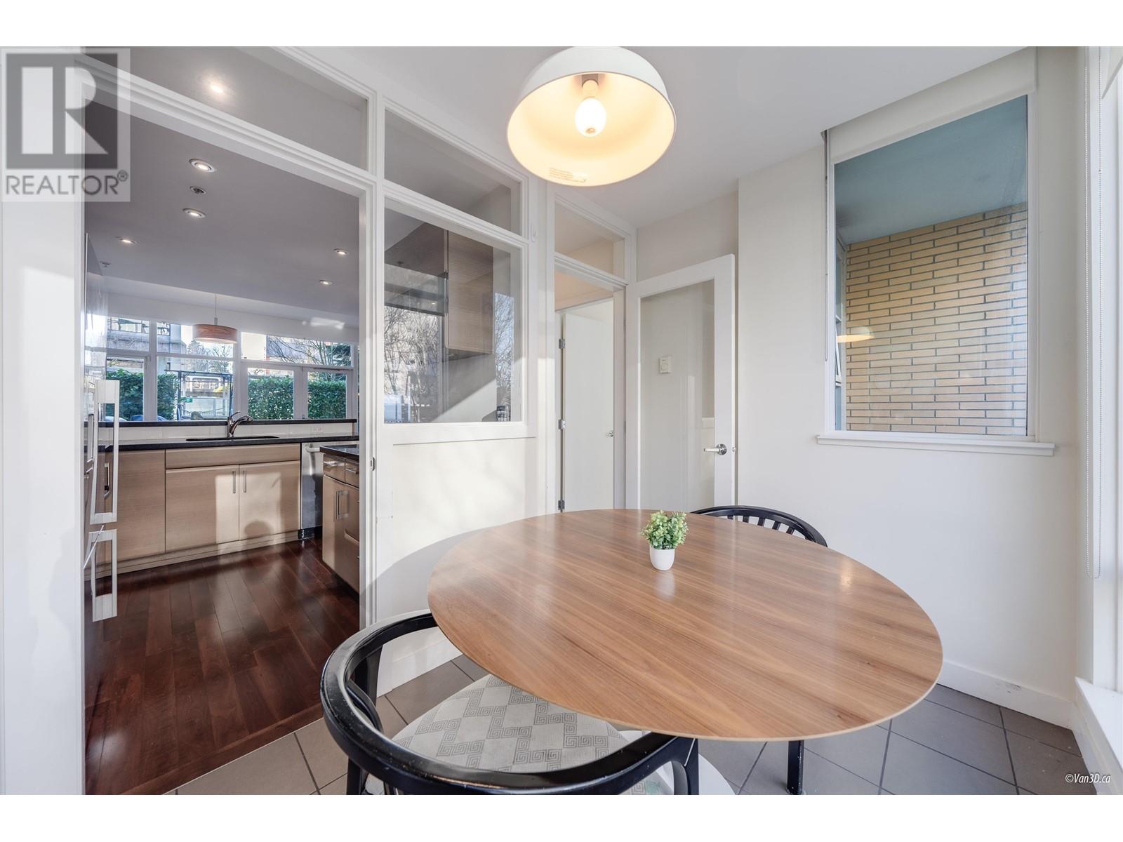 1676 W 8th Avenue, Vancouver, British Columbia  V6J 1V4 - Photo 13 - R2958161