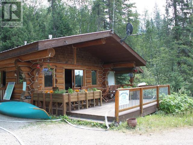 specialty CLEARWATER VALLEY Road, Wells Gray, British Columbia