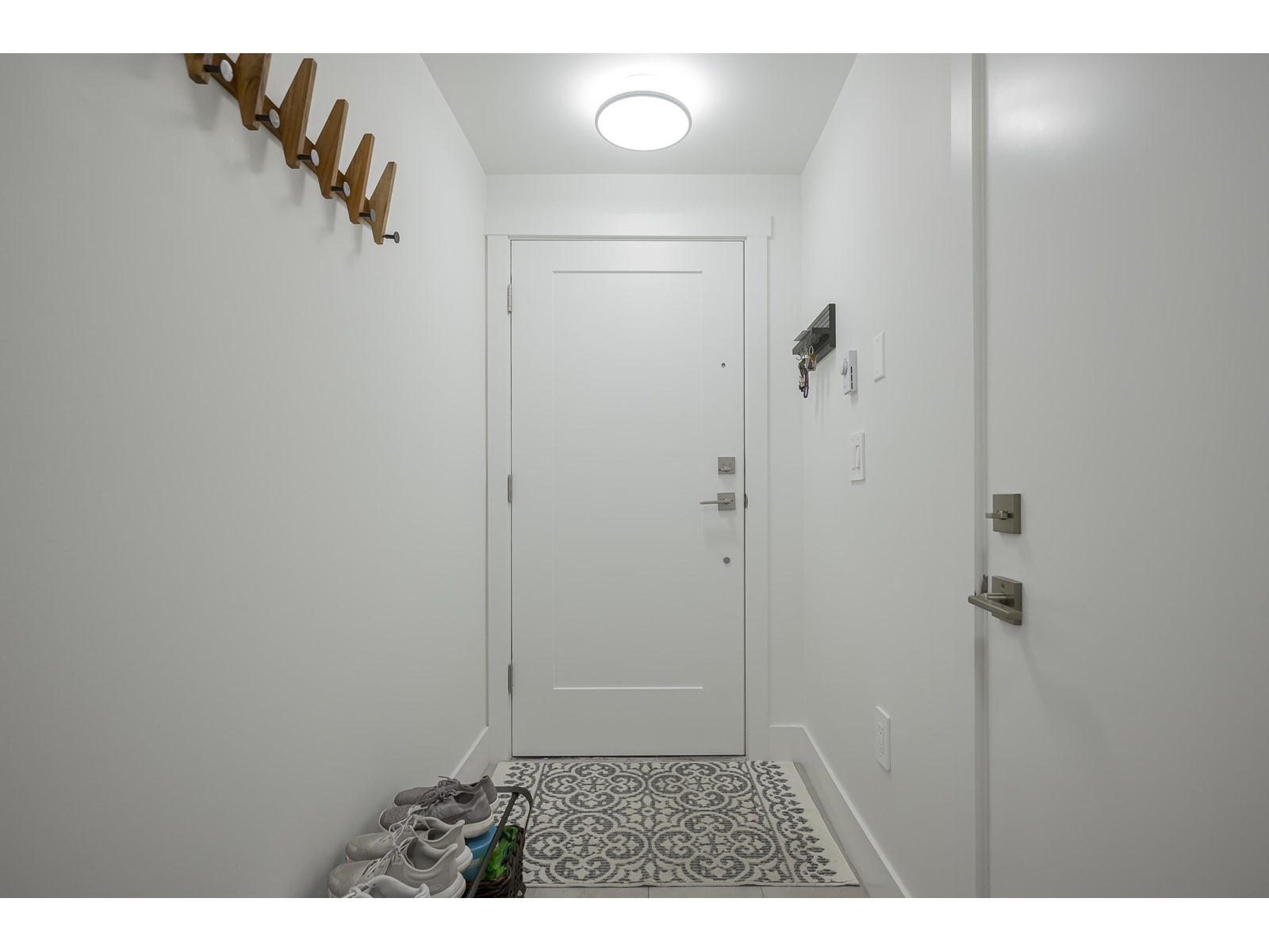 Property at 53 2075 OAK MEADOWS DRIVE image 3