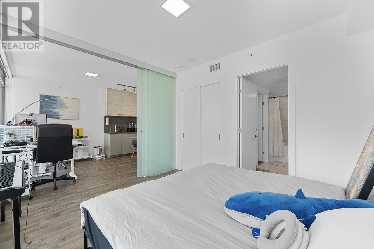Listing Picture 11 of 23 : 705 4488 JUNEAU STREET, Burnaby / 本拿比 - 魯藝地產 Yvonne Lu Group - MLS Medallion Club Member