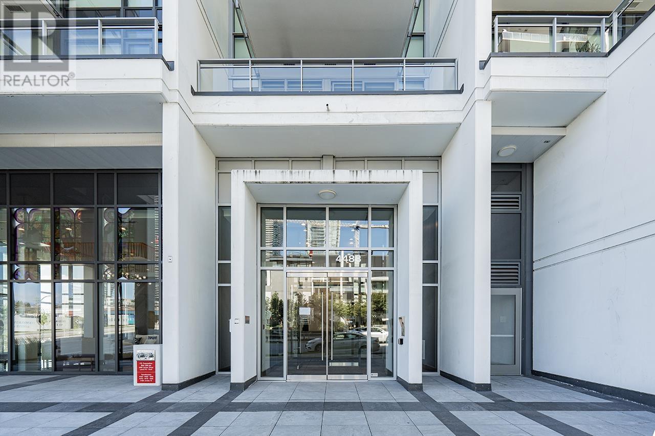 Listing Picture 4 of 23 : 705 4488 JUNEAU STREET, Burnaby / 本拿比 - 魯藝地產 Yvonne Lu Group - MLS Medallion Club Member
