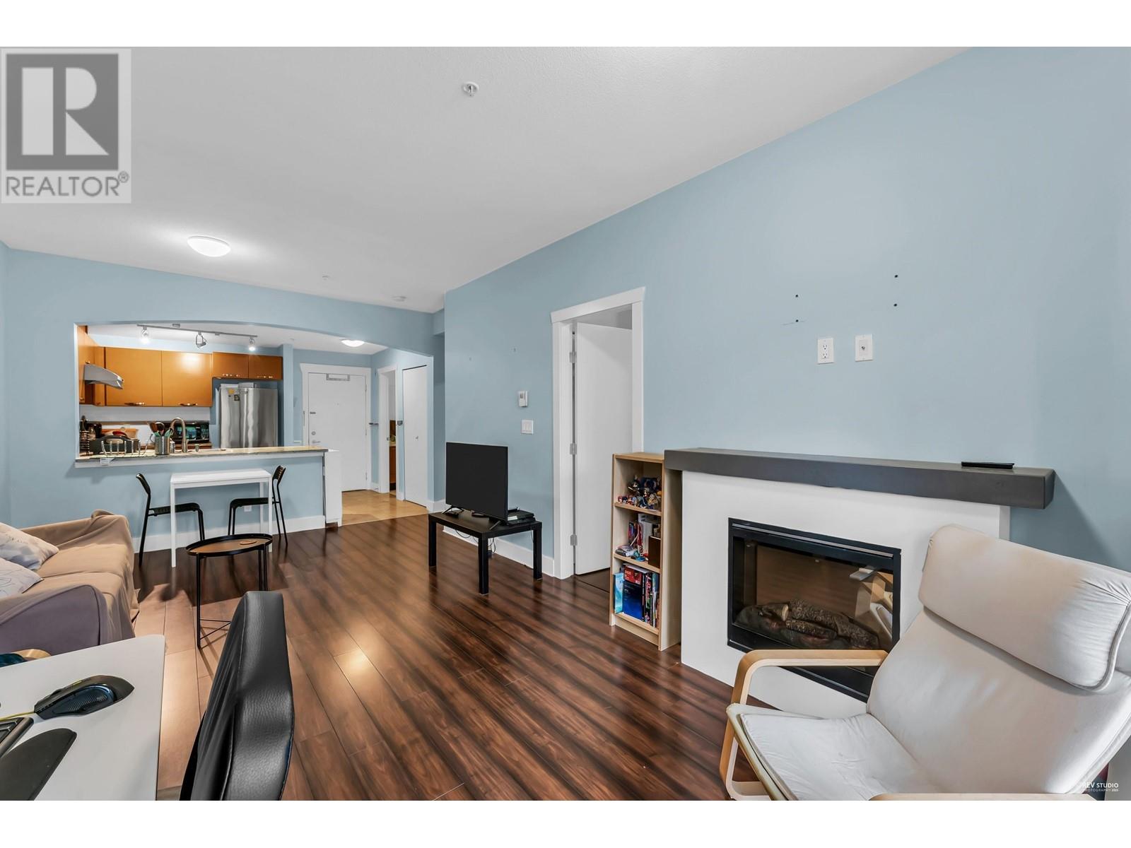 111 7488 Byrnepark Walk, Burnaby, British Columbia  V3N 0B6 - Photo 5 - R2958113