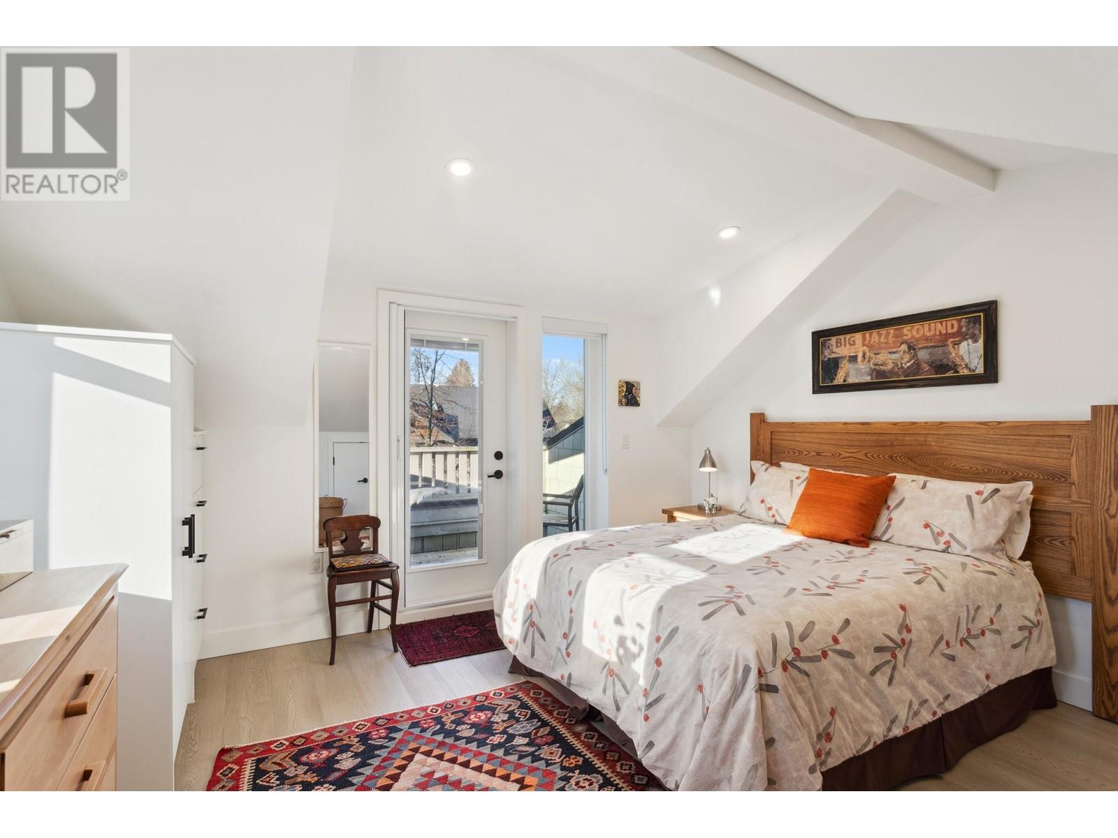 Listing Picture 16 of 26 : 3188 INVERNESS STREET, Vancouver / 溫哥華 - 魯藝地產 Yvonne Lu Group - MLS Medallion Club Member