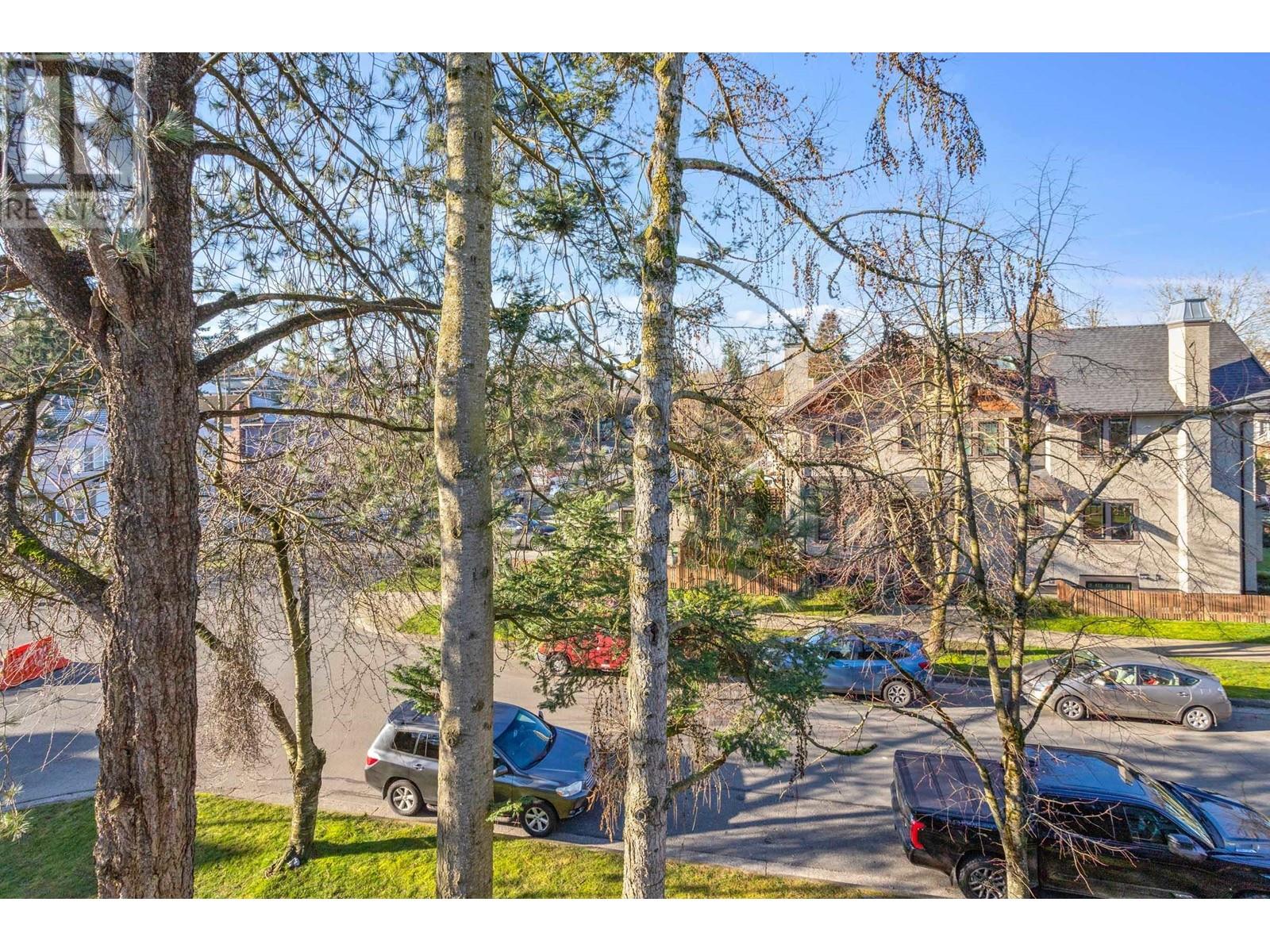 Listing Picture 20 of 26 : 3188 INVERNESS STREET, Vancouver / 溫哥華 - 魯藝地產 Yvonne Lu Group - MLS Medallion Club Member