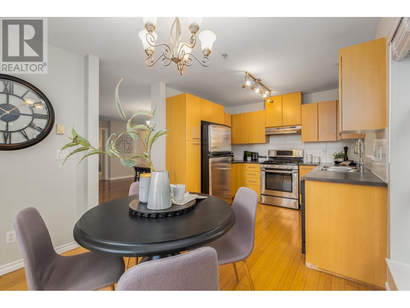 214 9339 University Crescent, Burnaby, British Columbia V5A 4Y1 - Photo 12 - R2958235